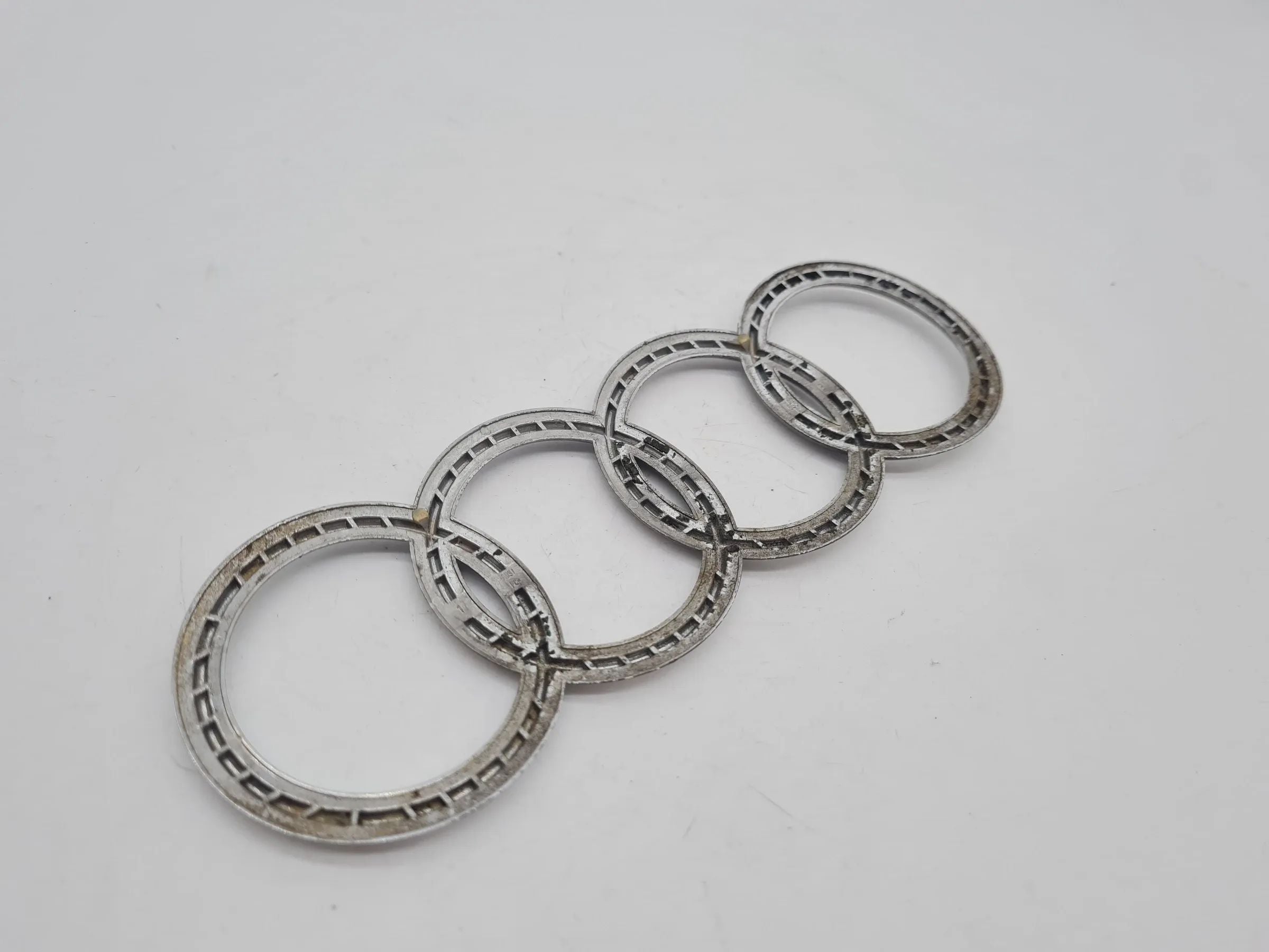 Original Audi A6 (4B2/4B4) Emblem Logo 28395891