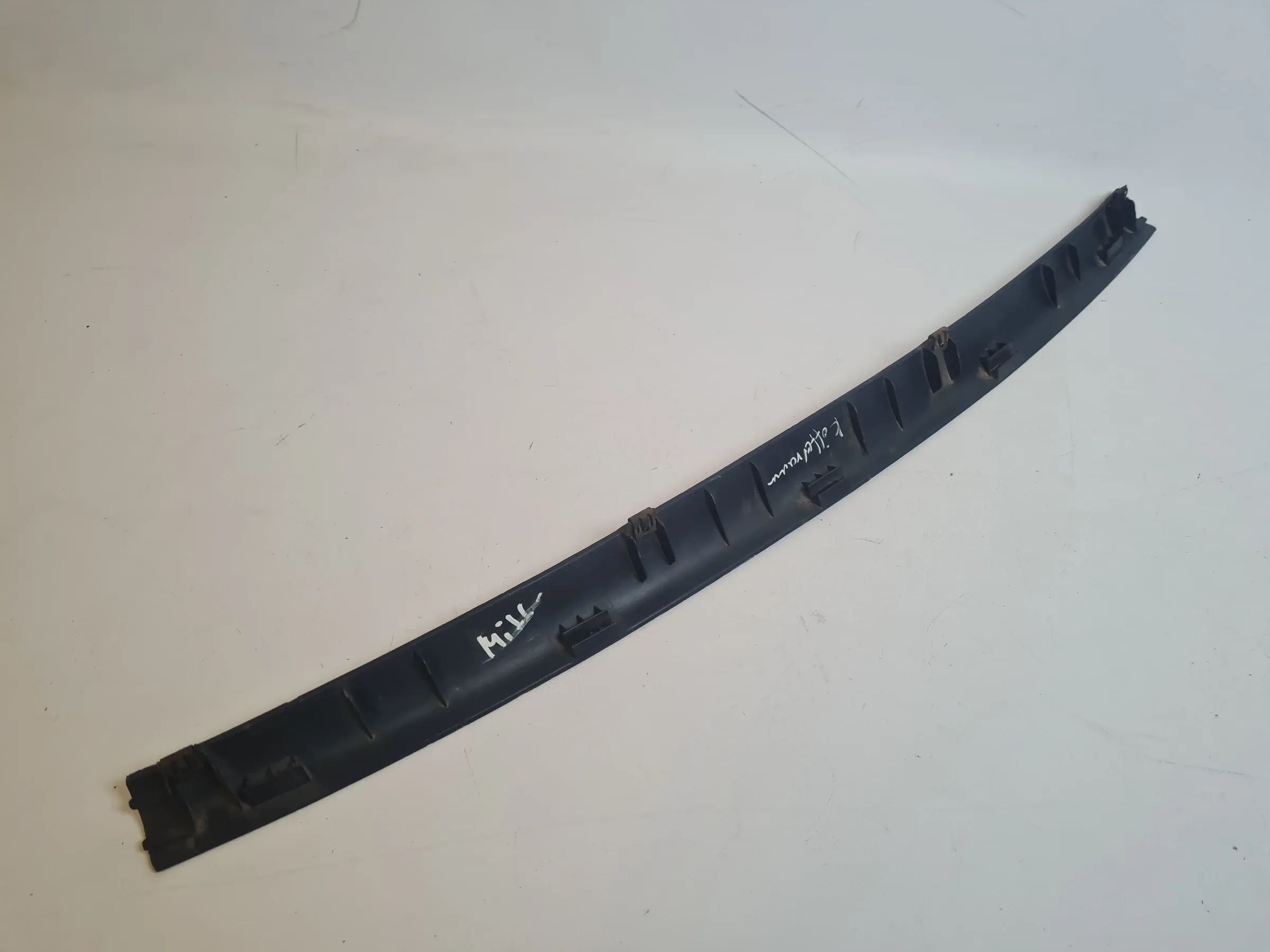 Original Mini One (R50/R53) Kofferraum Verkleidung Abdeckung Blende Mitte