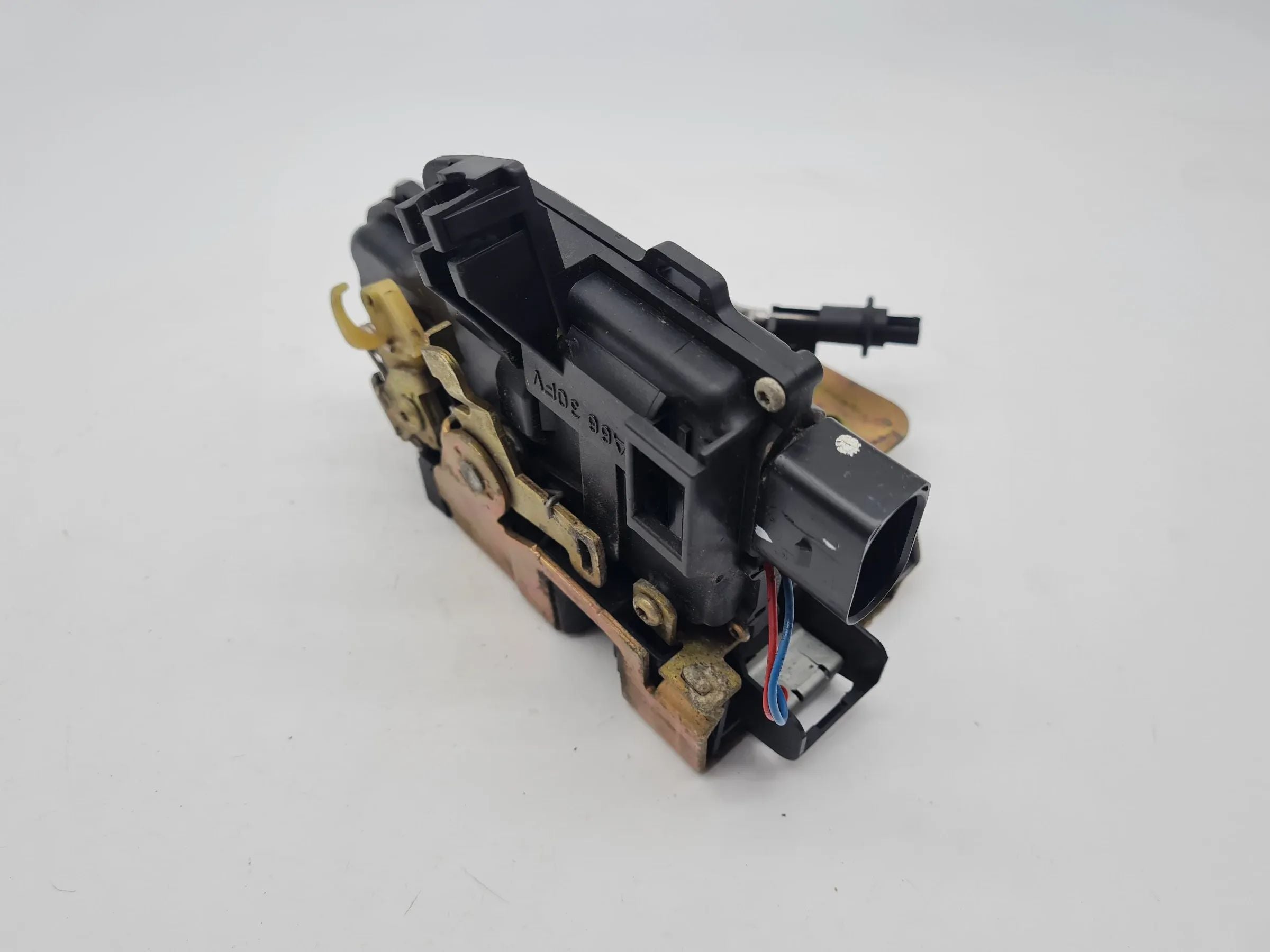 Original Audi A6 (4B2/4B4) Türschloß Stellmotor ZV Vorne Links 4B1837015B