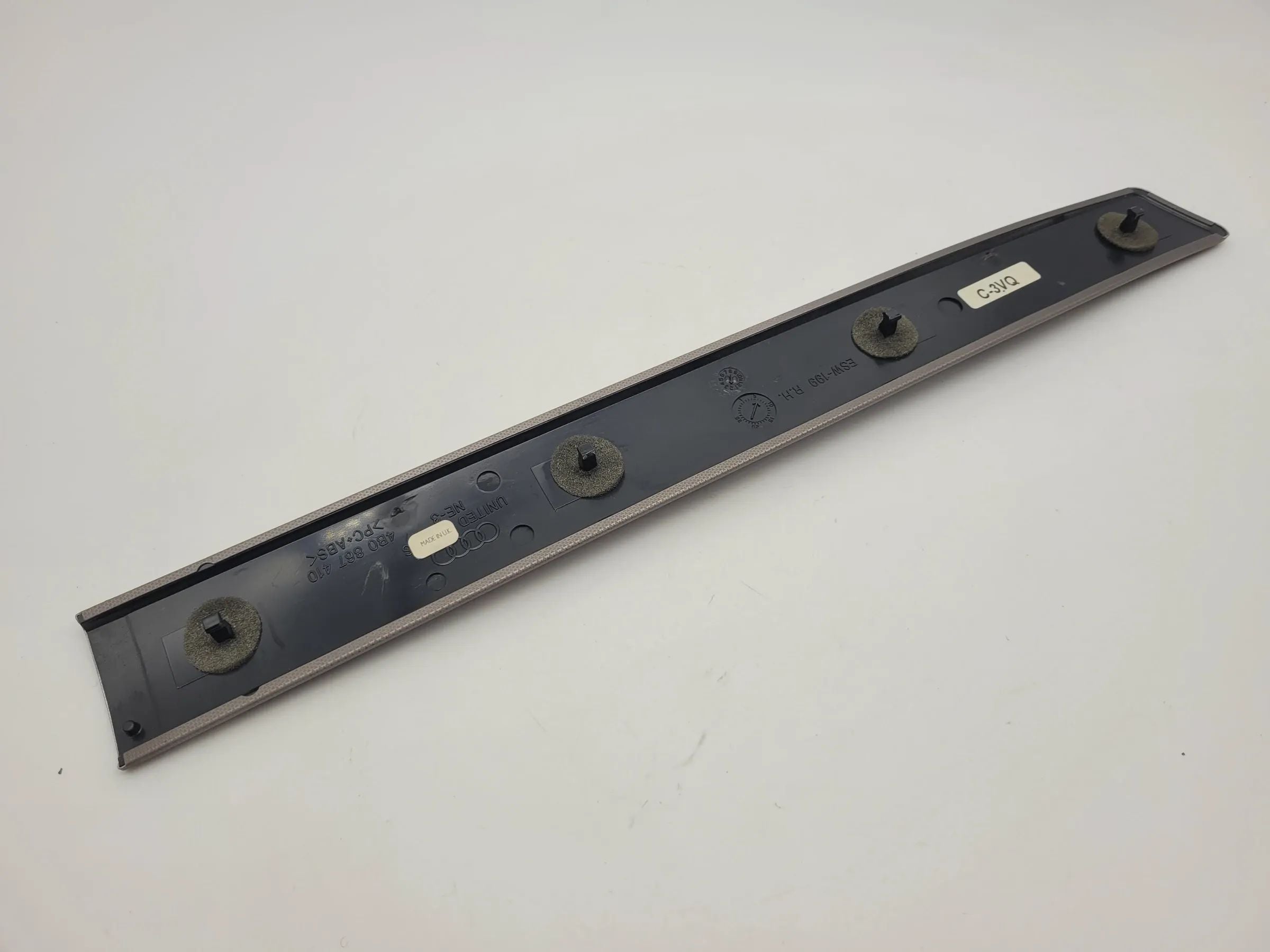 Original Audi A6 (4B2/4B4) Zierleiste Dekorleiste Tür Vorne Rechts 4B0867410