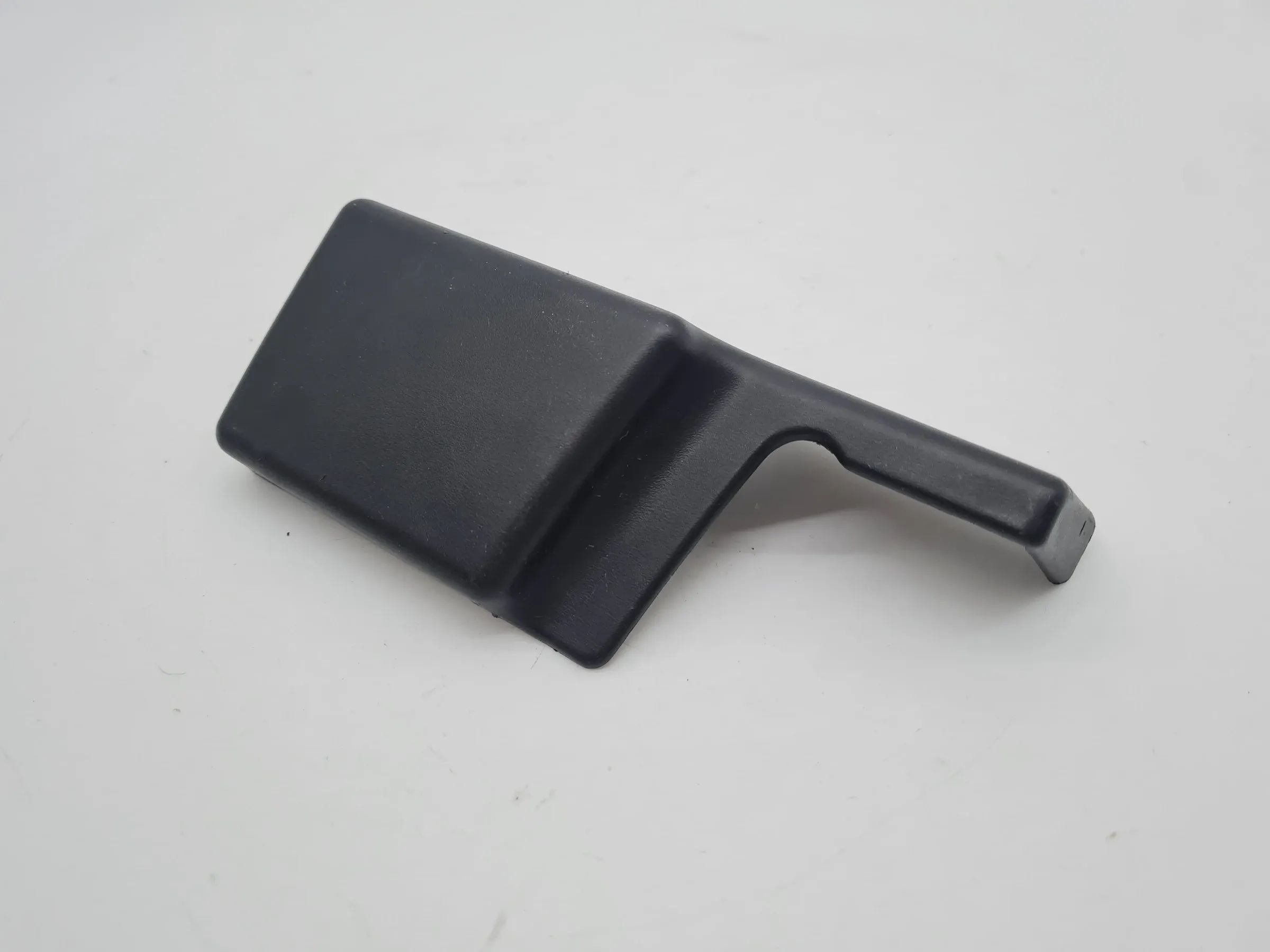 Original Audi A6 (4B2/4B4) Führungsschiene SItz Blende Rechts Vorne 8L0881350