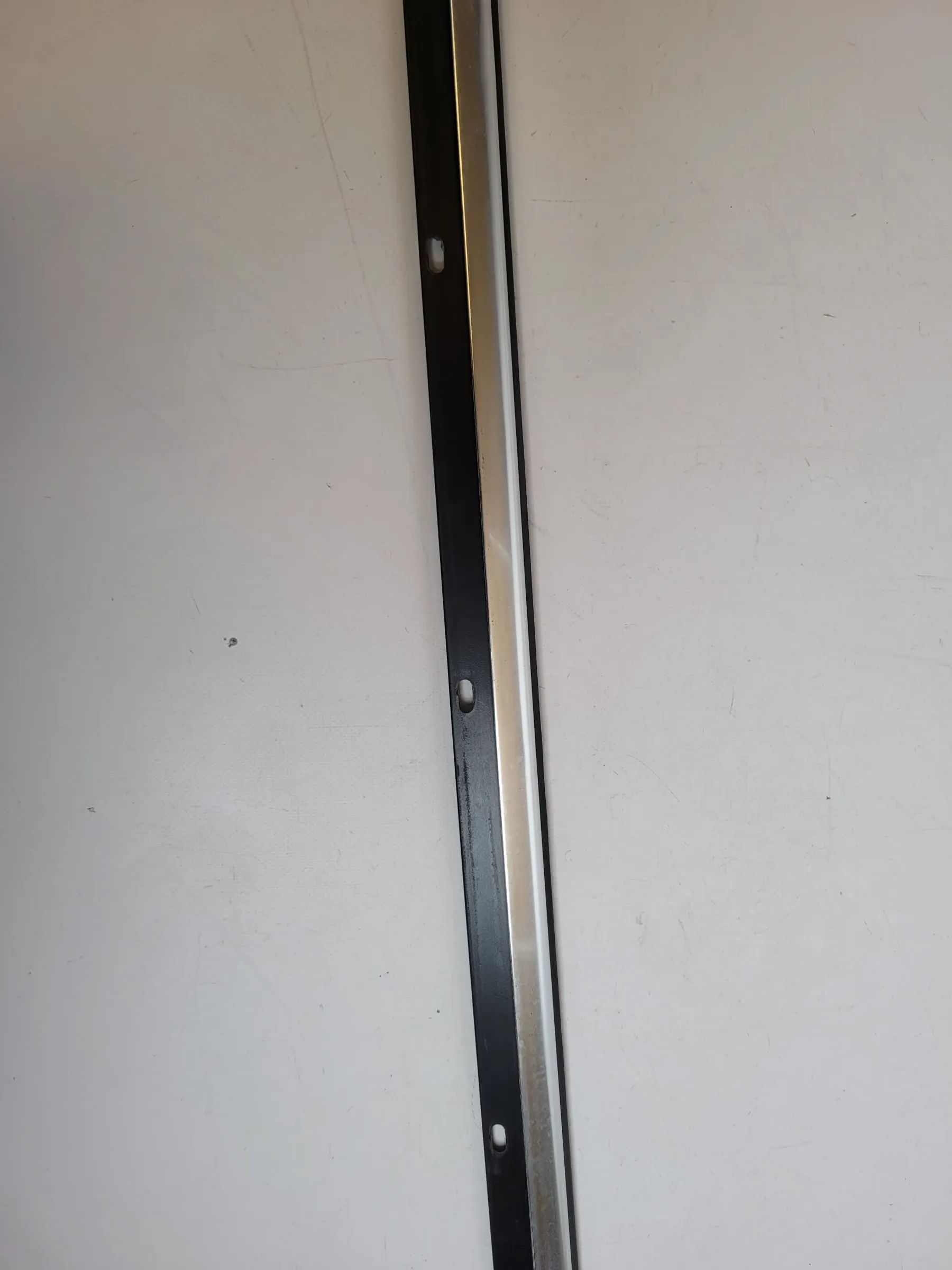 Original Audi A4 (8E/B6/B7) S-Line Dichtung Fensterleiste Links 8E0853283B