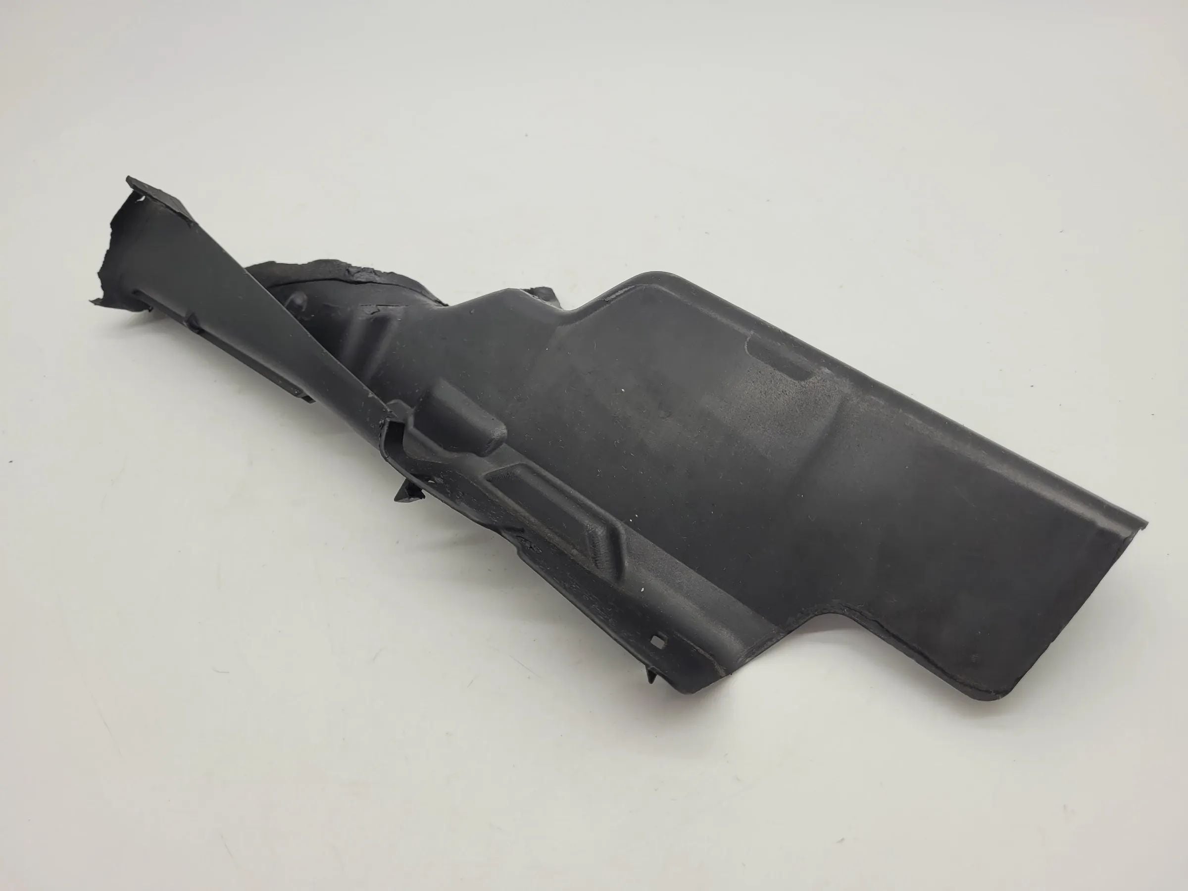 Original Audi A4 (8E/B6/B7) Verkleidung Türschloss Rechts Vorne 8E0837350
