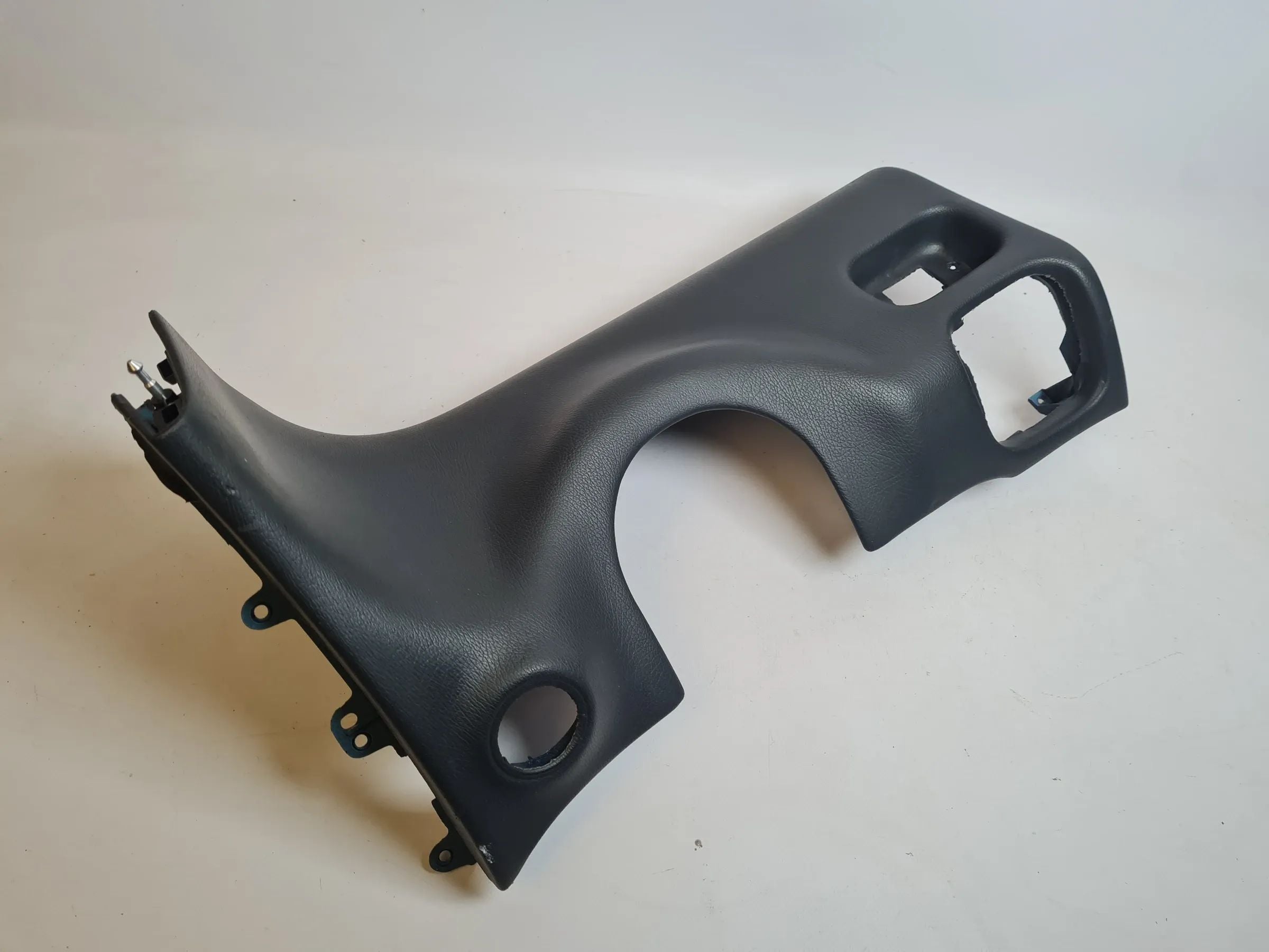 Original Mercedes-Benz C-Klasse Abdeckung Armaturenbrett Links A2036802387