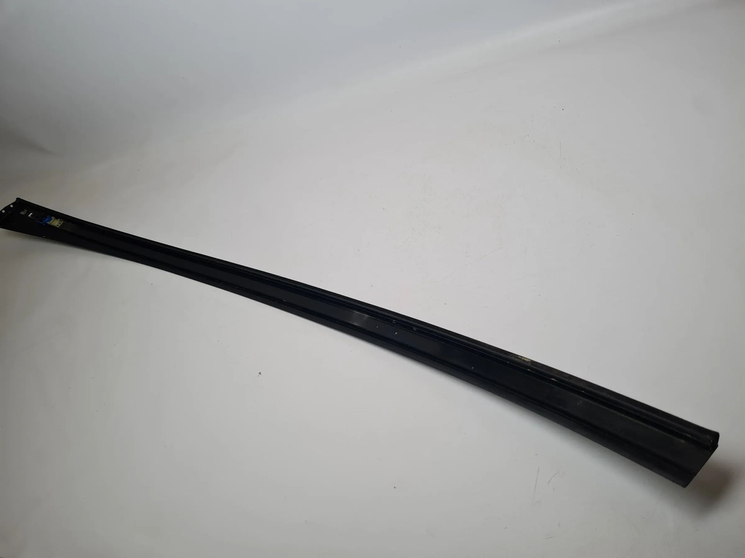 Original Mercedes-Benz C-Klasse (W203) Dachzierleiste Links A2037800156