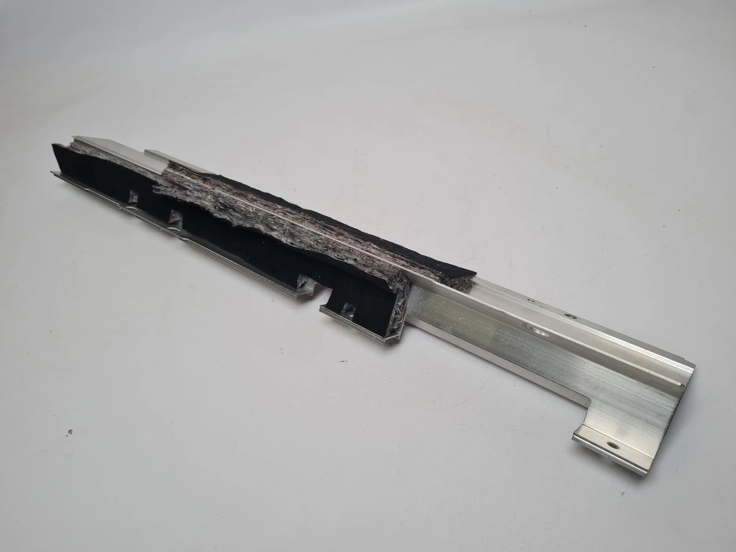Original BMW X5 (E53) Halterung Links Hinten 51.47-8408765