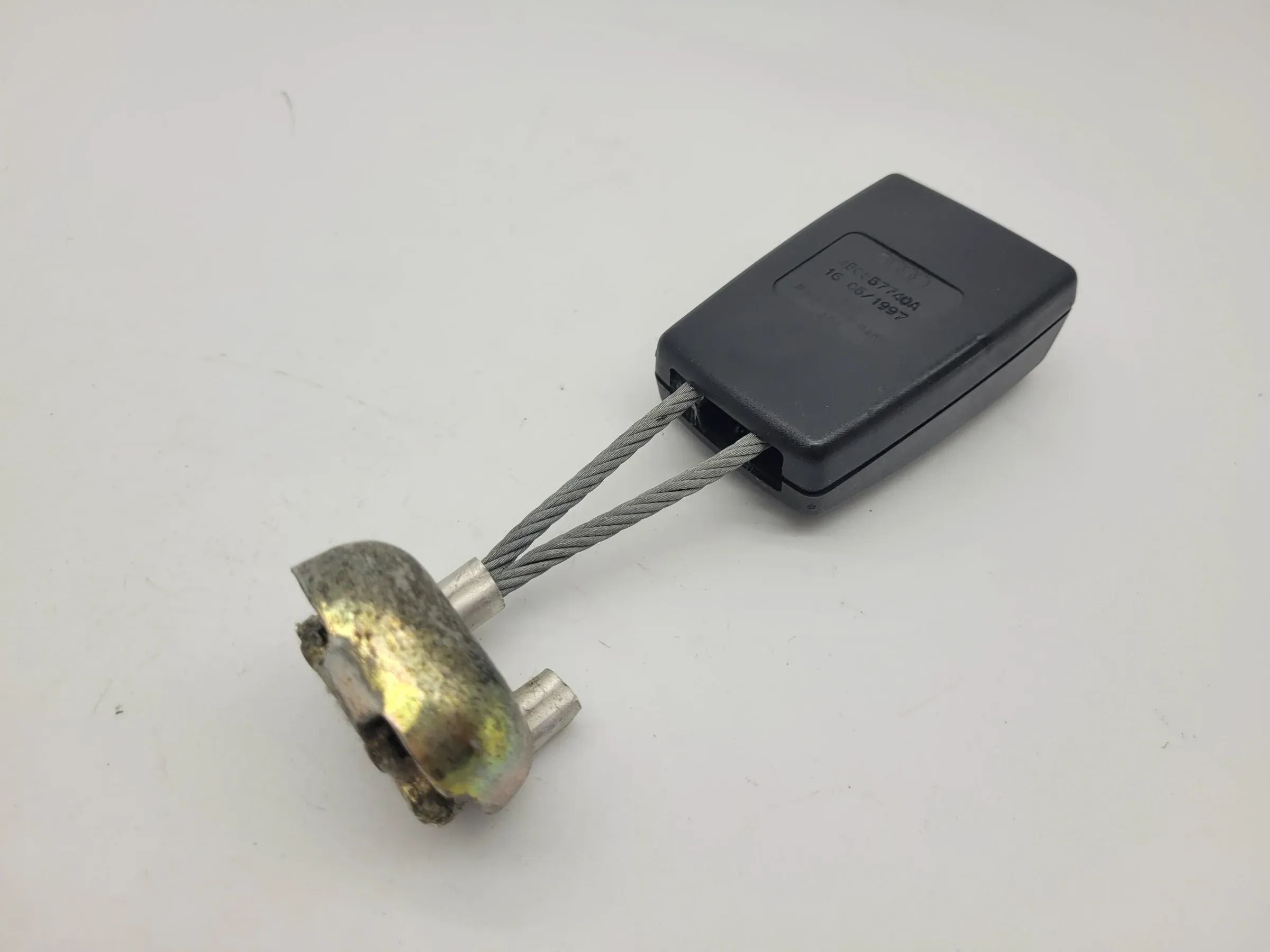 Original Audi A6 (4B2/4B4) Gurtschloss Gurt Hinten Rechts 4B0857740A