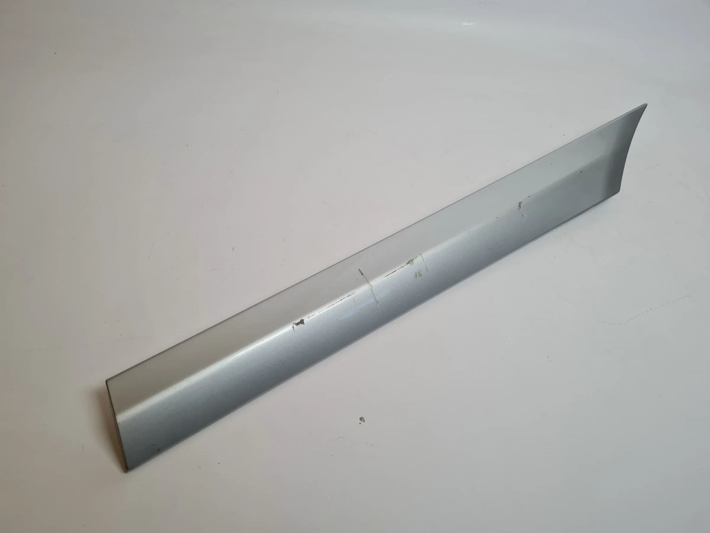 Original Mercedes-Benz C-Klasse (W203) Zierleiste Links Hinten A2036900762