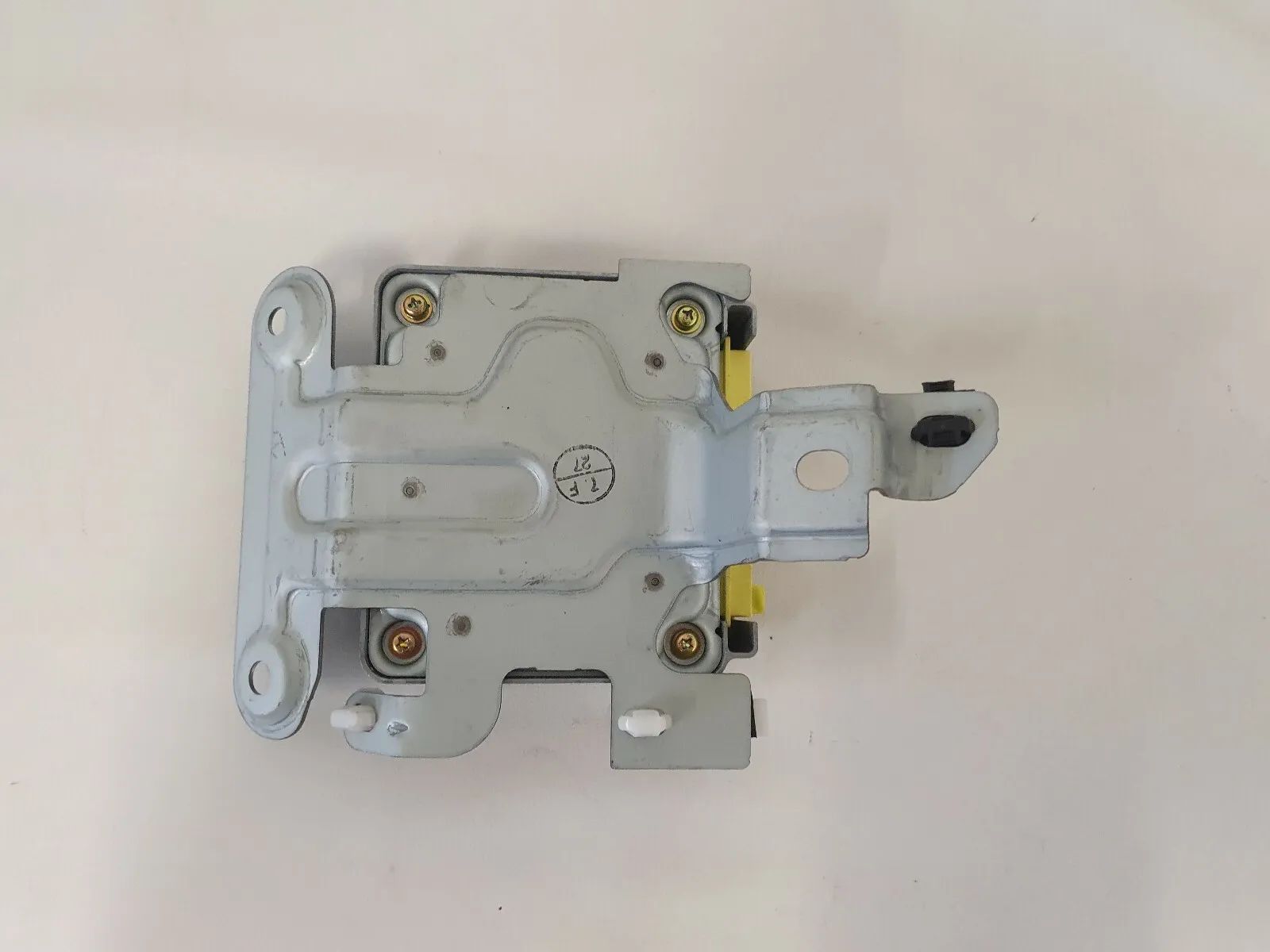 純正エアバッグコントロールユニット ダイハツ クオーレVII (L251) 89170B2040 DENSO