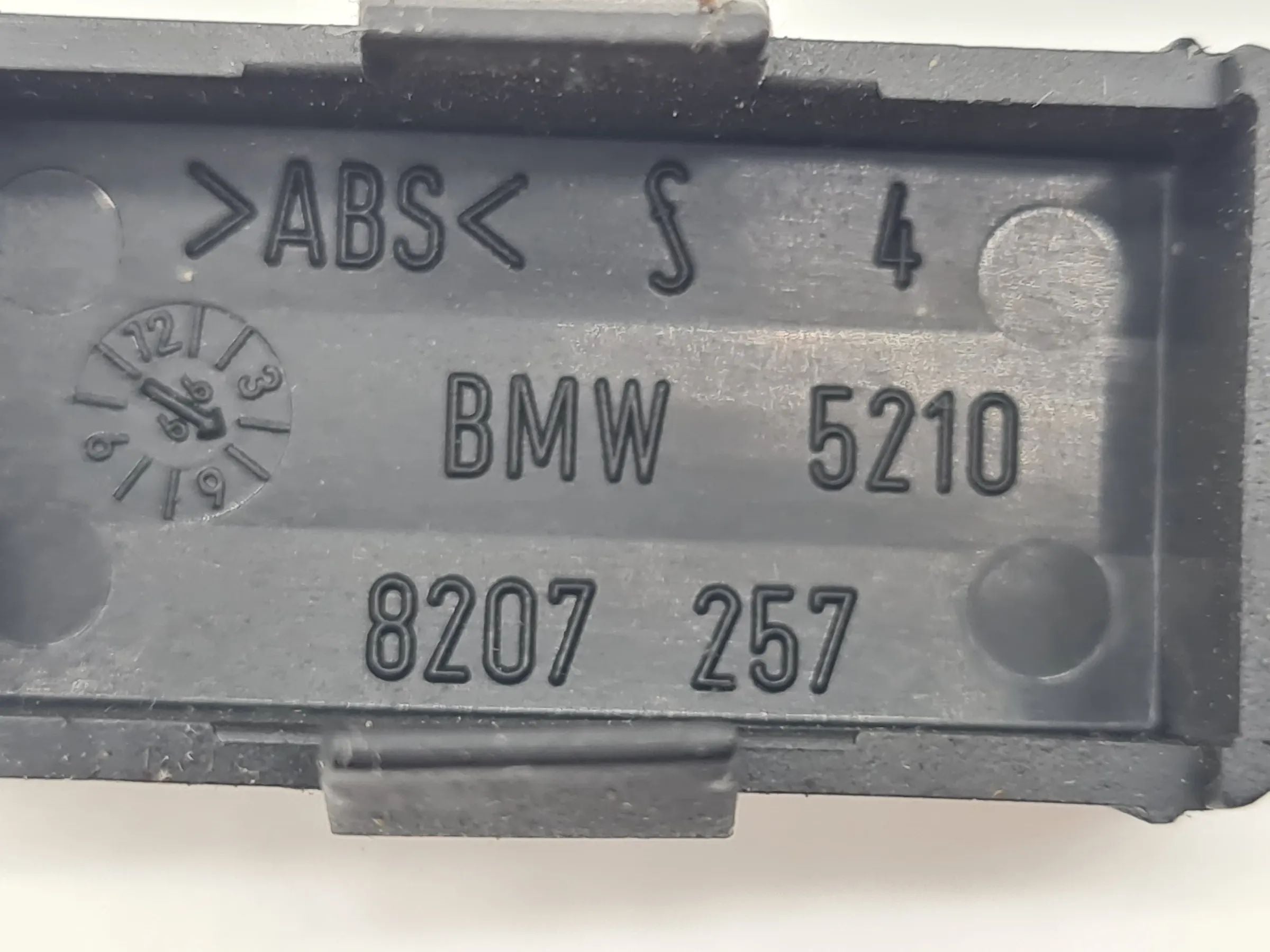 BMW 7er E38 Seiten Verkleidung Blindknopf Rechts Vorne 52.10-8207257 Original