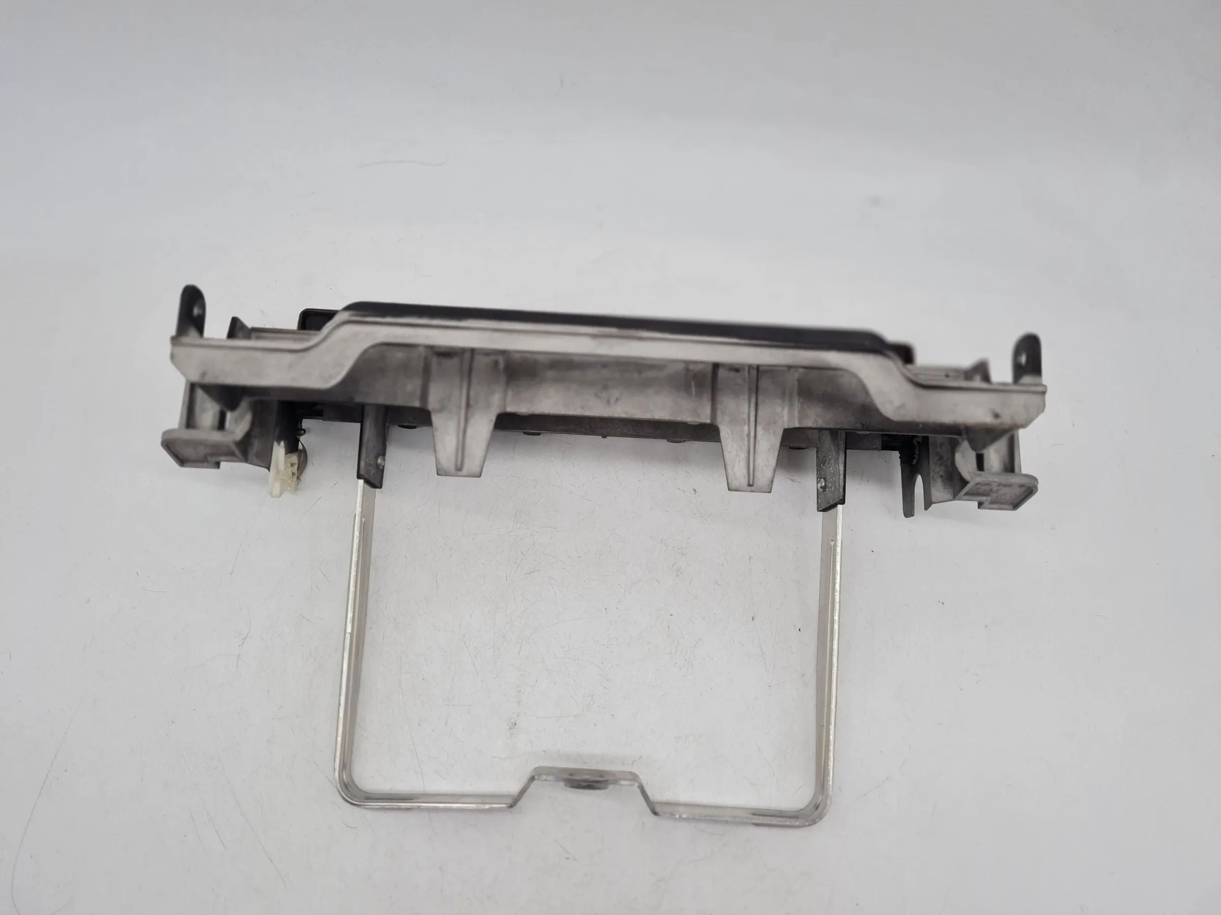 BMW 5er Touring E39 Einbaurahmen Radioschacht 51.45-8184159.9 Original