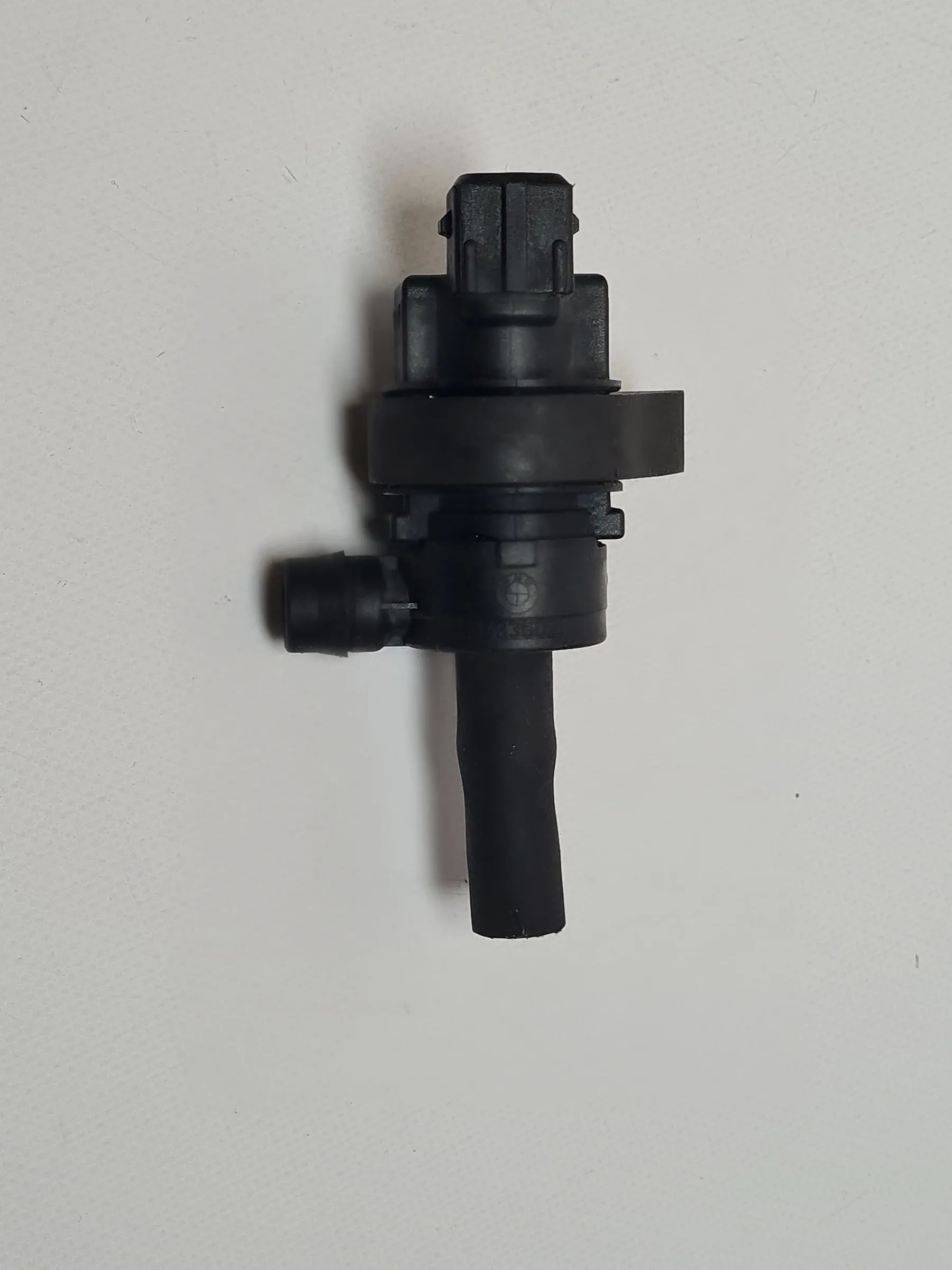 BMW 3 5 X3 X5 7 er E39 E46 E60 E65 E53 E36 Tankentlüftungsventil 1433602