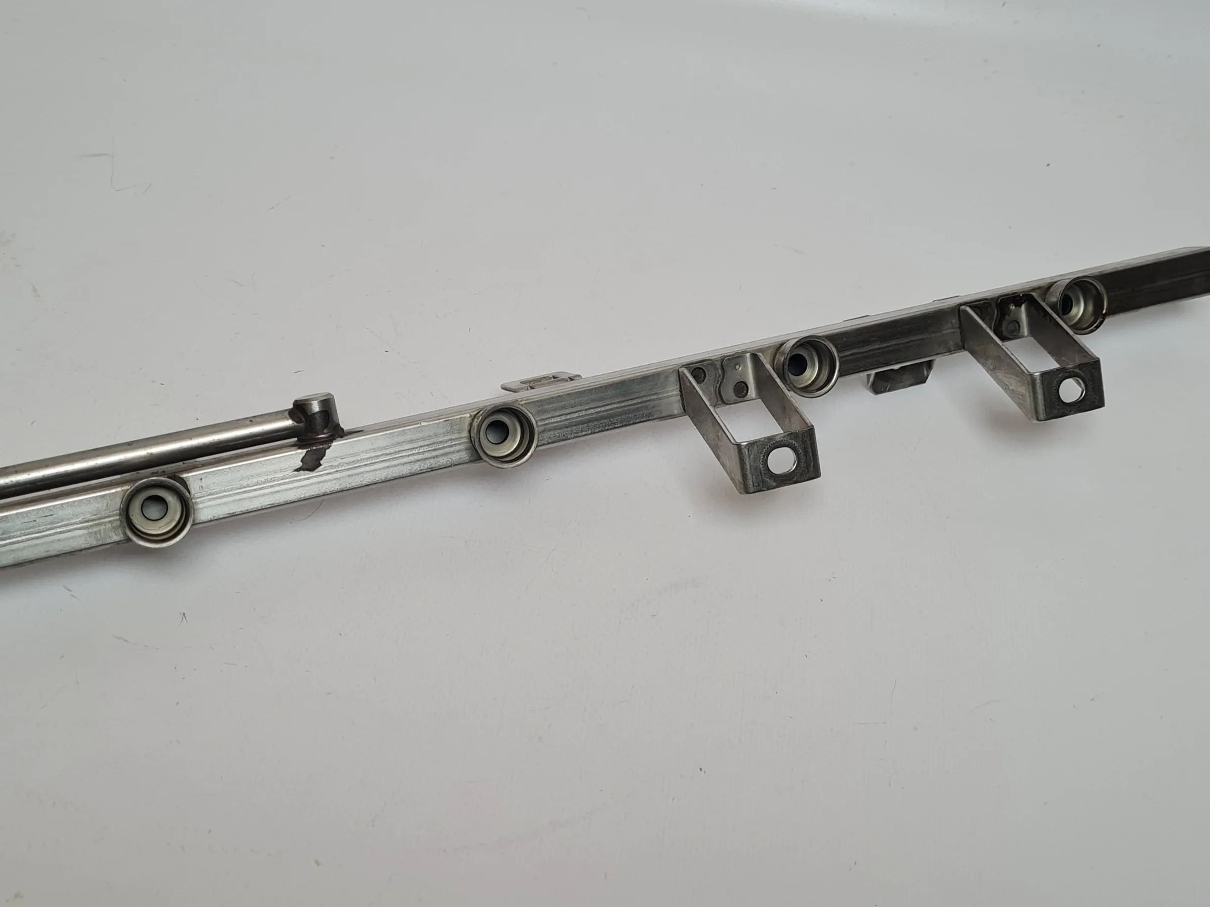 BMW X5 E53 3,0 i xDrive 306S3 M54 M54B30 Einspritzleiste 143982702 Original