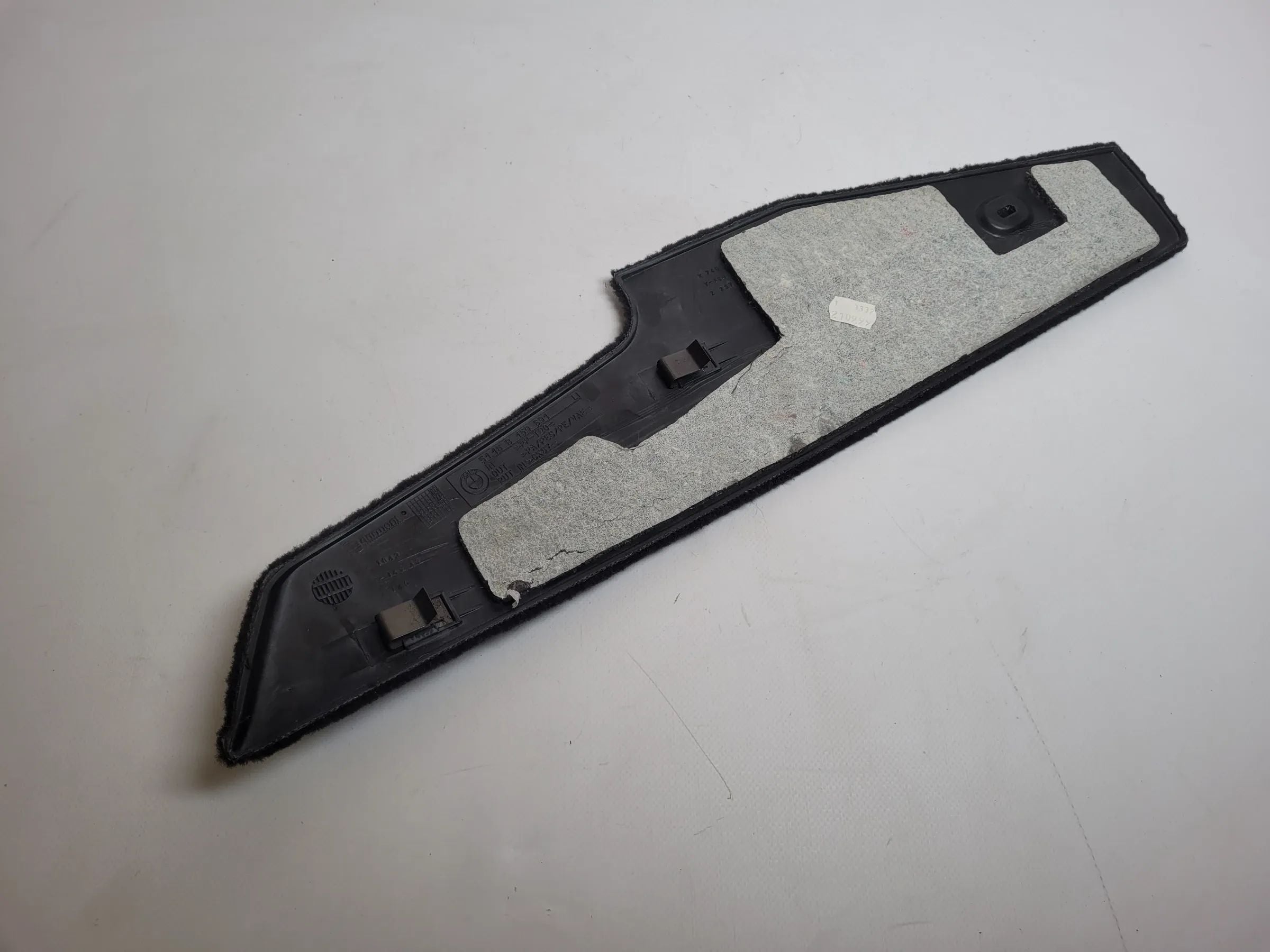BMW 5er Touring Mittelkonsole Verkleidung Teppich Links 51.16-8159691 Original