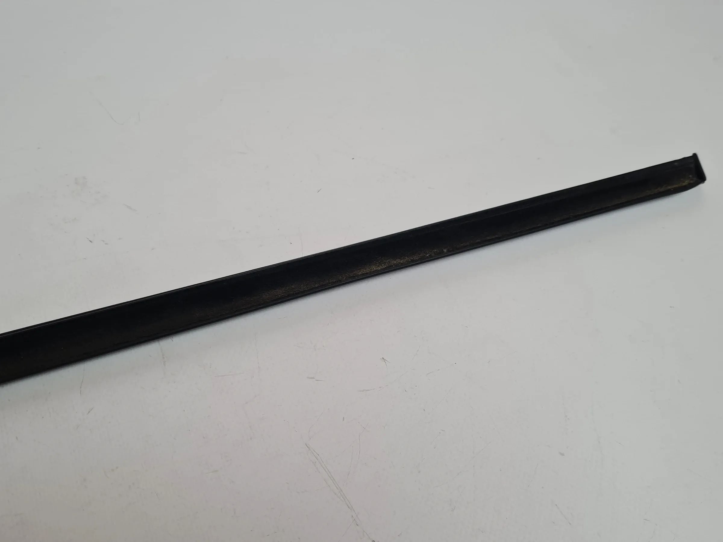 Mini One (R50/R53) Türleiste Zierleiste Links (an 7039865) (Original)