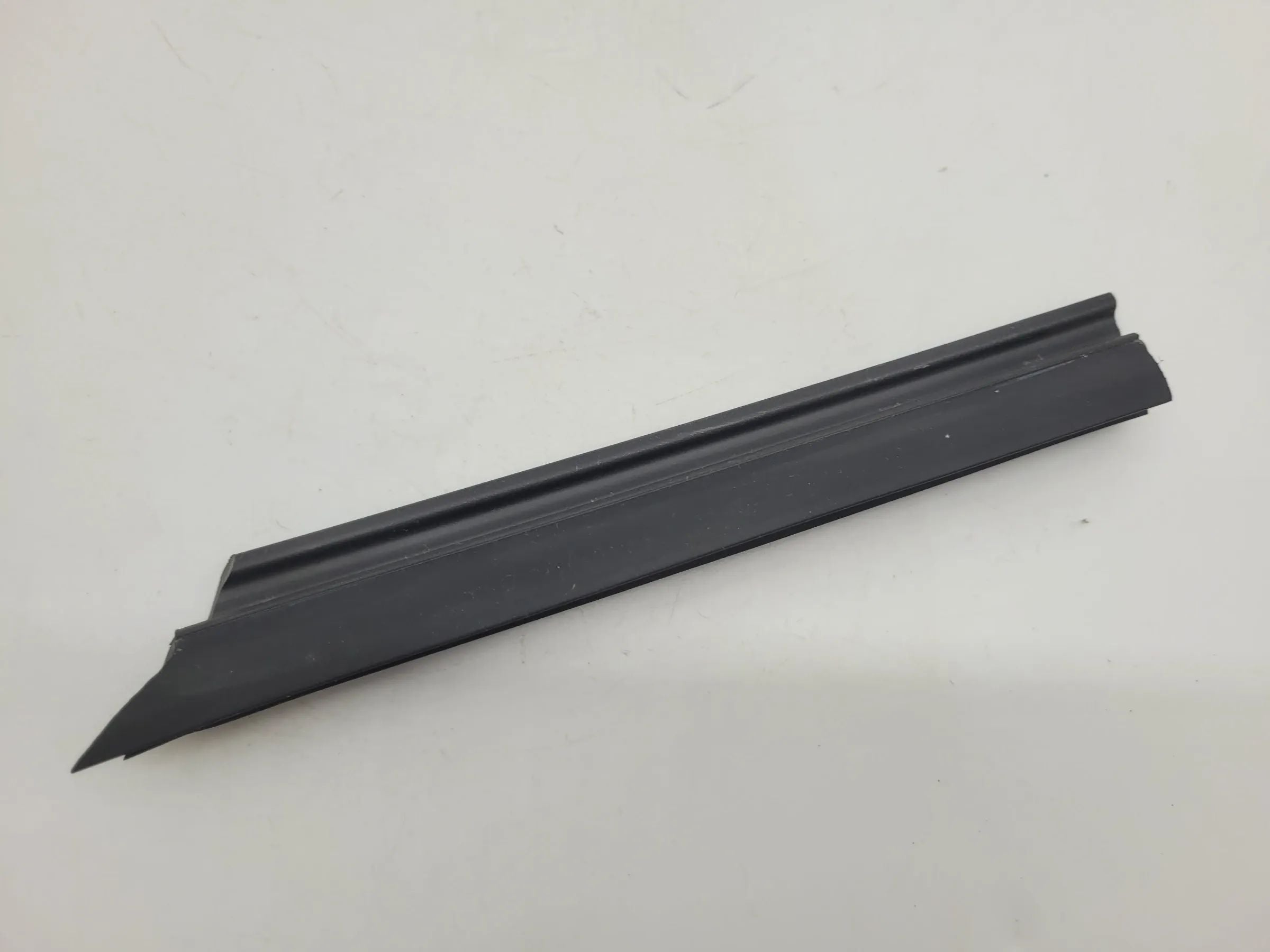 BMW 3er Touring E91 Schachtleiste Dichtung 2 Hinten Links Innen 16858 Original
