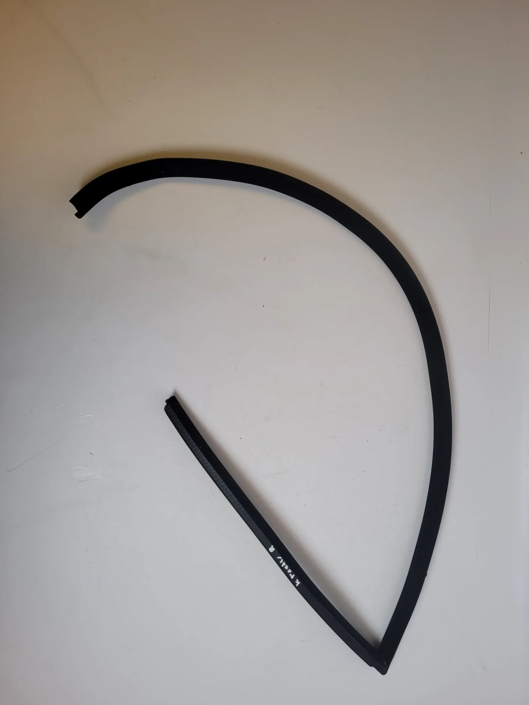 BMW 5er Touring E39 Dichtung Kofferaumfenster Rechts (Original)