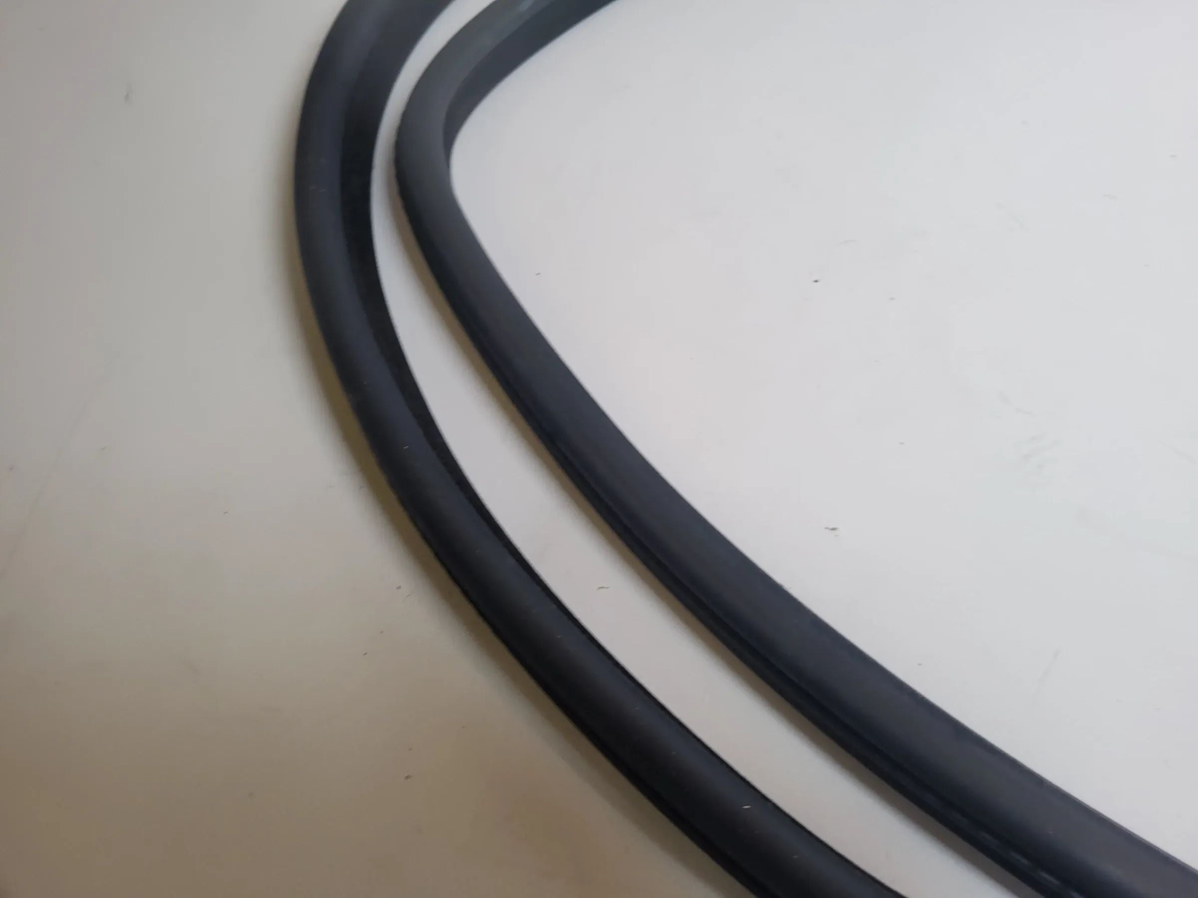 BMW 5er Touring E39 Türdichtung Rahmen Links Hinten Innen (Original)