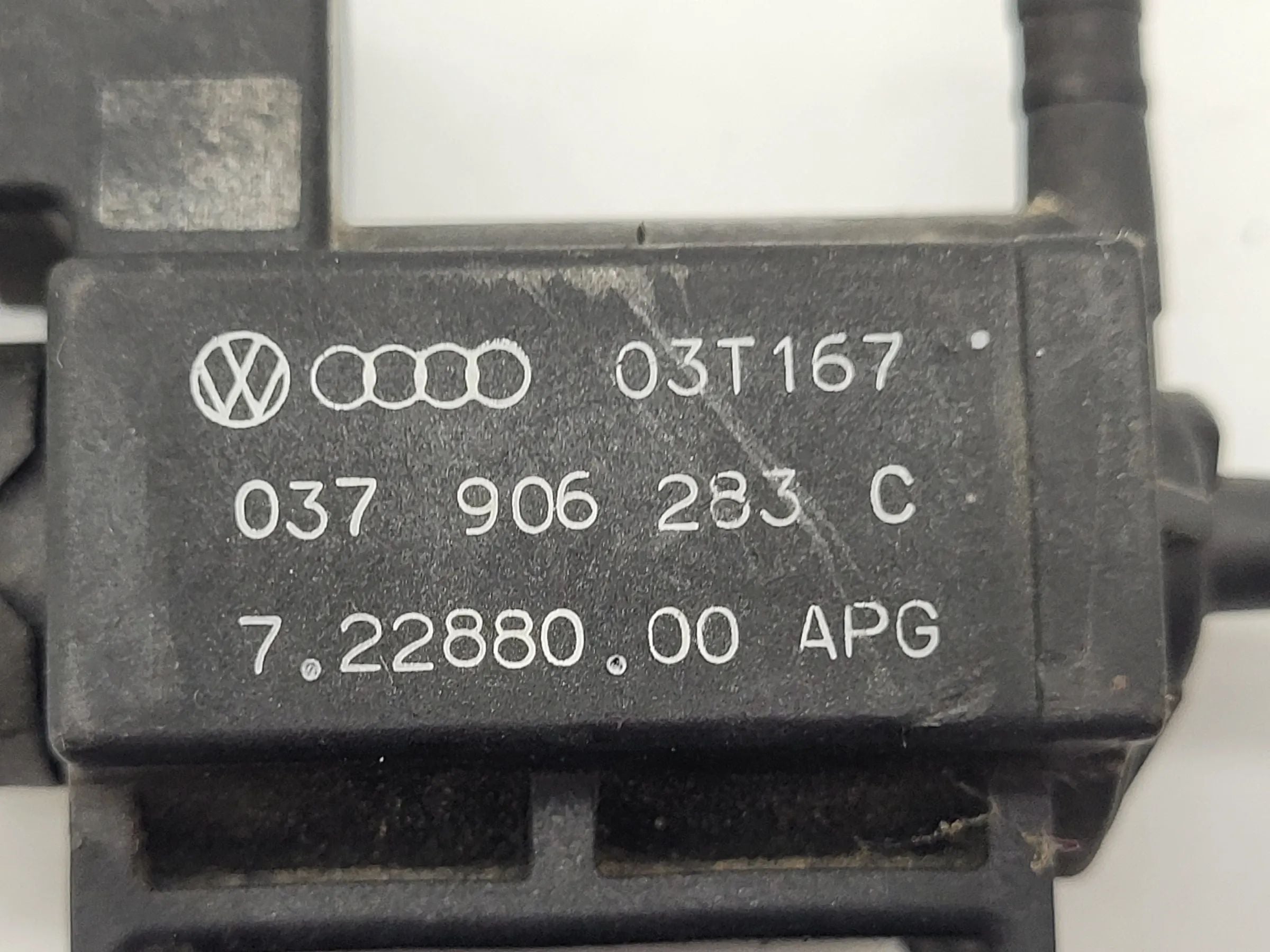Magnetventil Saugrohr Ansaugluft Ventil für Audi A3 A4 VW Golf Polo Seat Skoda