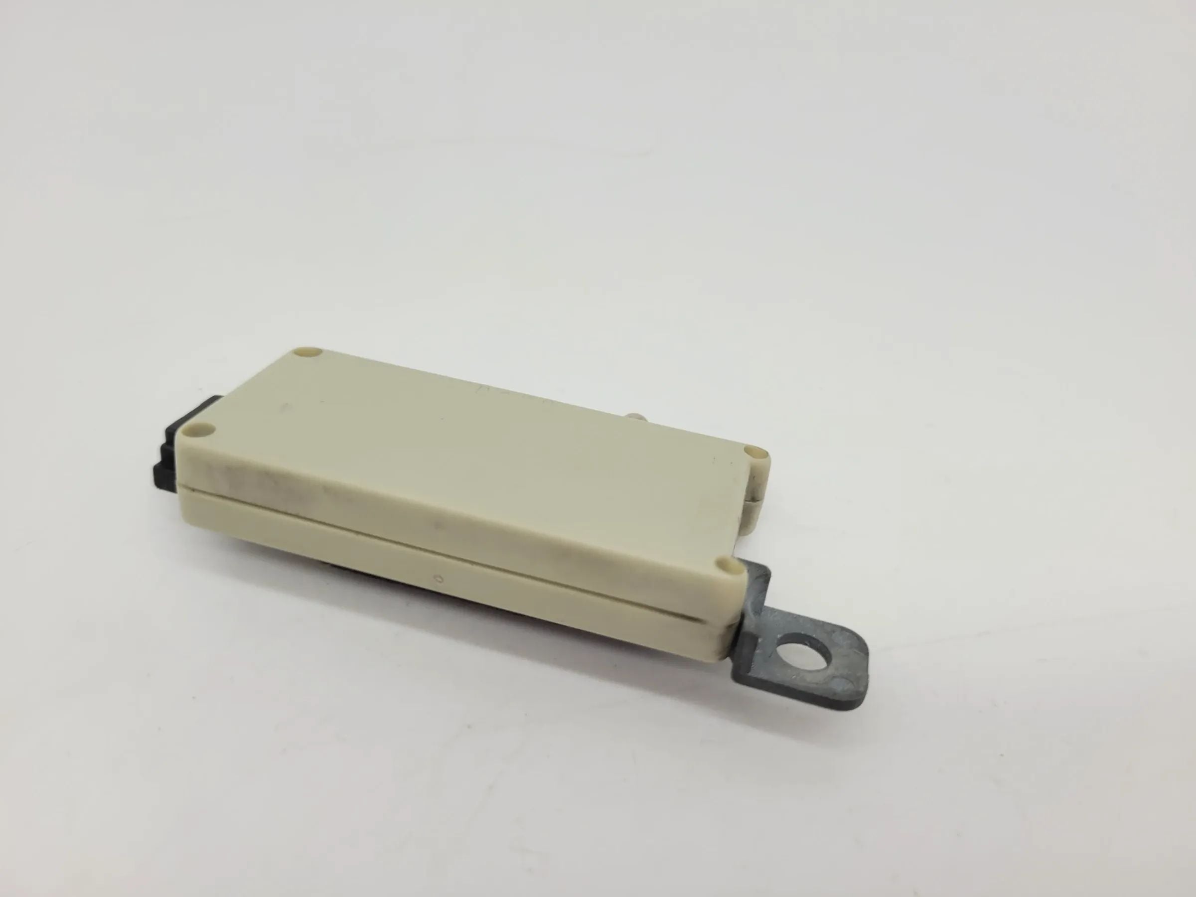 BMW 5er Touring E39 Antennenverstärker 65.24-8361507 (Original)