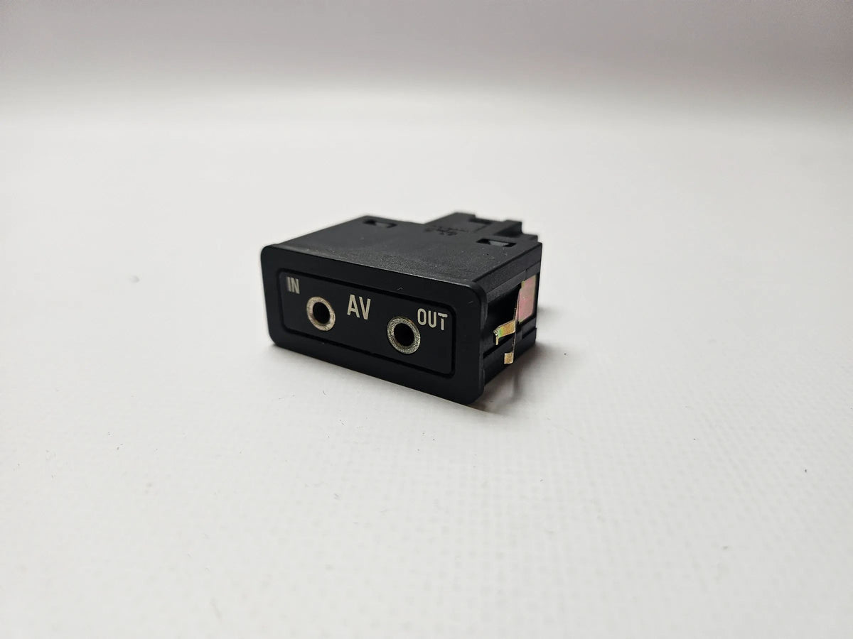 oryginalne gniazdo AV BMW 5 7 X5 seria E38 E53 E60 E61 8368346