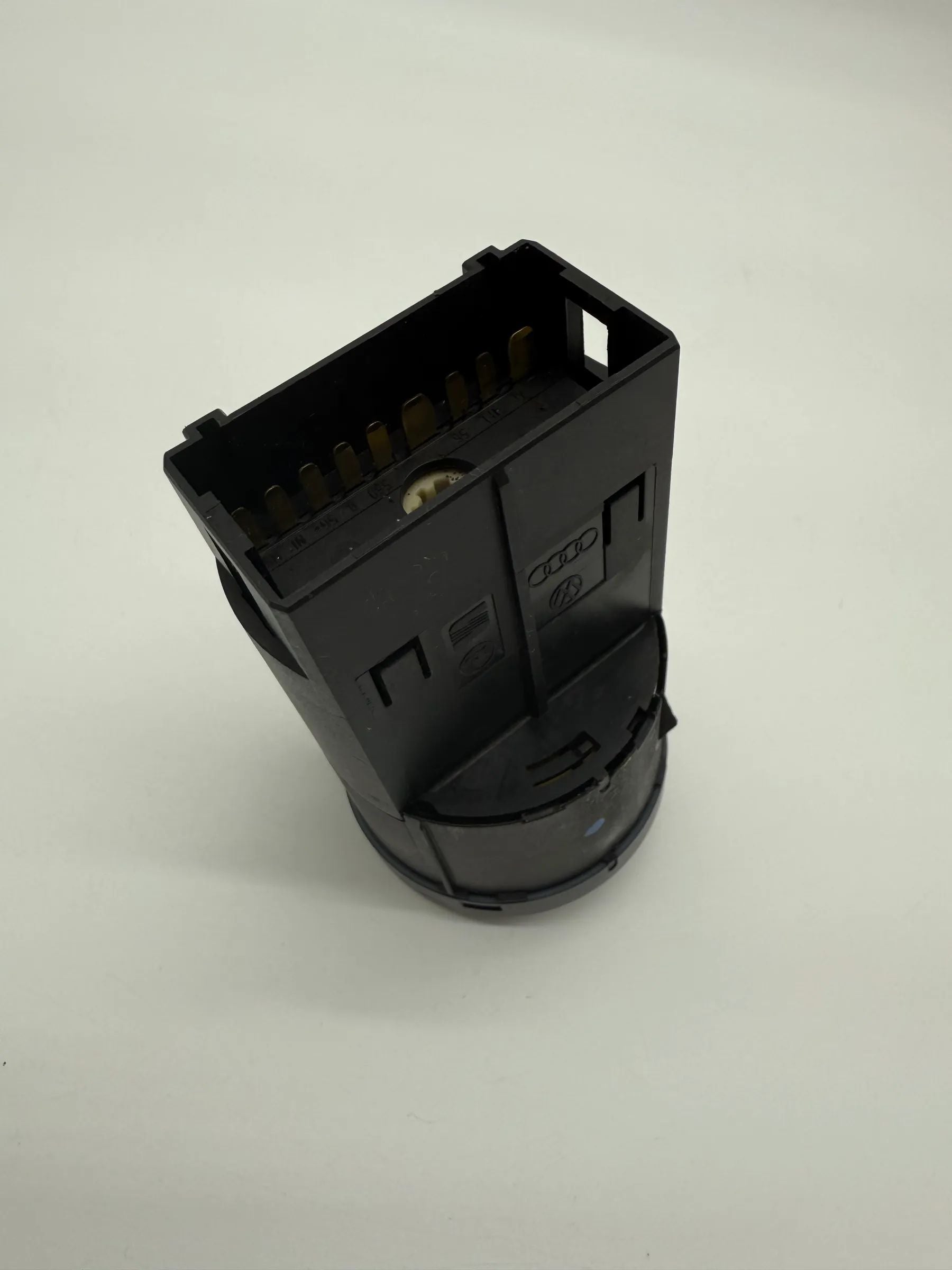 フォルクスワーゲン ゴルフ4 2003年 ライトスイッチ TC41C0941531