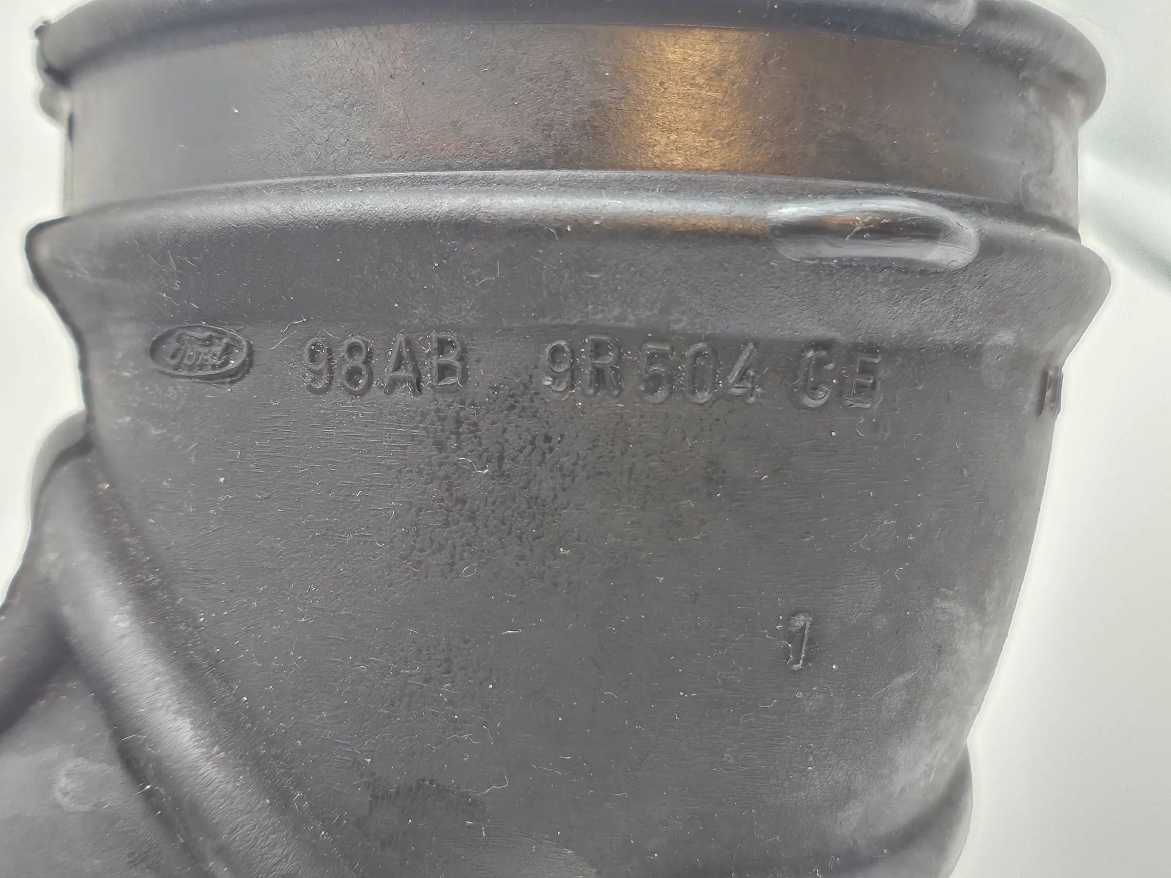 Original Ford Focus MK1 DNW Turboschlauch Ansaugschlauch 98AB9R504CE