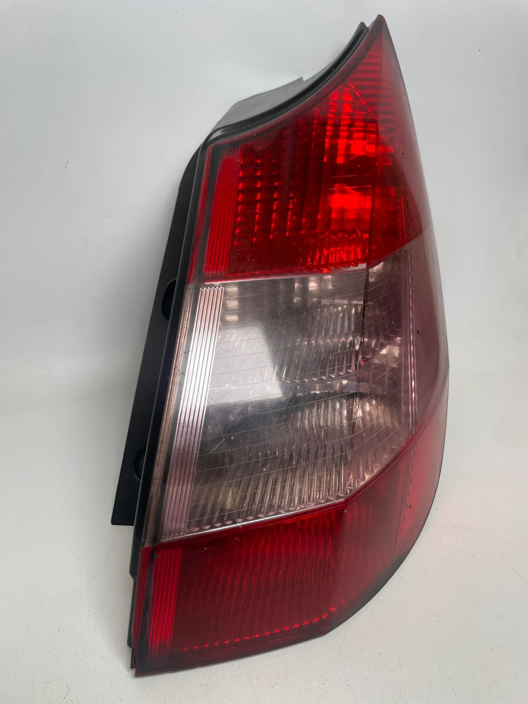 Original Renault Scenic (MK2) 03-09 Taillight Right Rear 159116-00