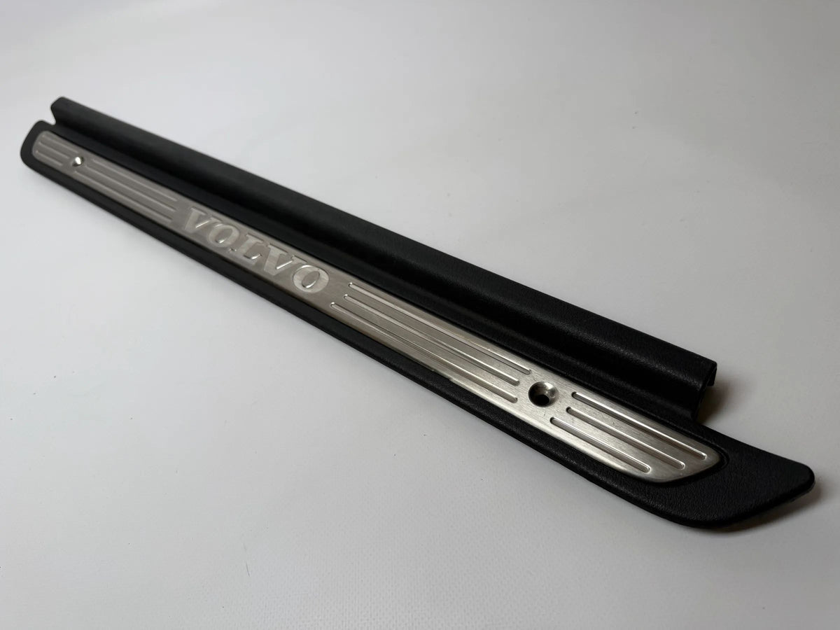 Oryginalna listwa progowa Volvo V40 Lewa Przednia C1/C2/C3 30818-429/425/421