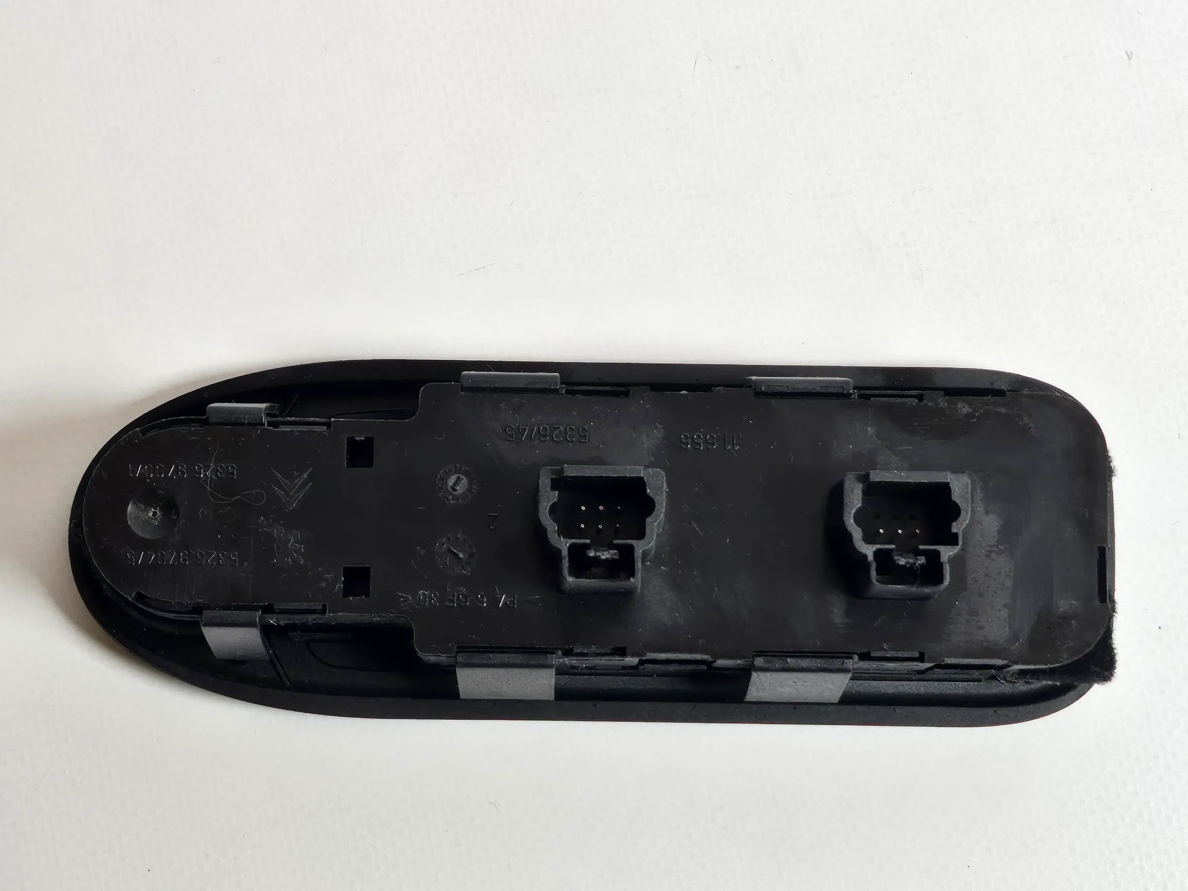 Oryginalny przełącznik podnośnika szyby przedniej lewy Citroen Citroën C5 96514300XT