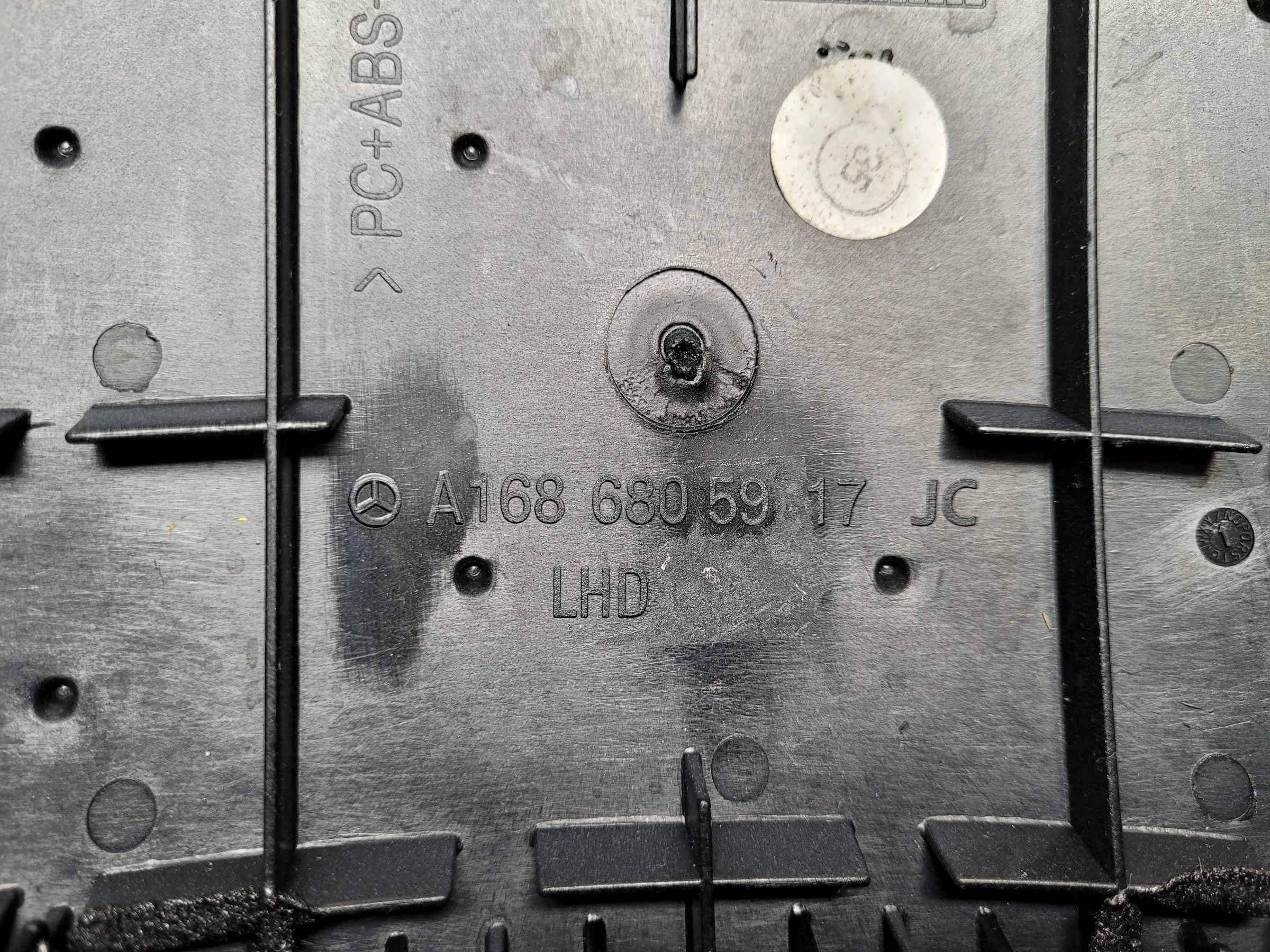 Original Mercedes-Benz A-Klasse (W168) Instrumentenblende Tachoblende A168680591