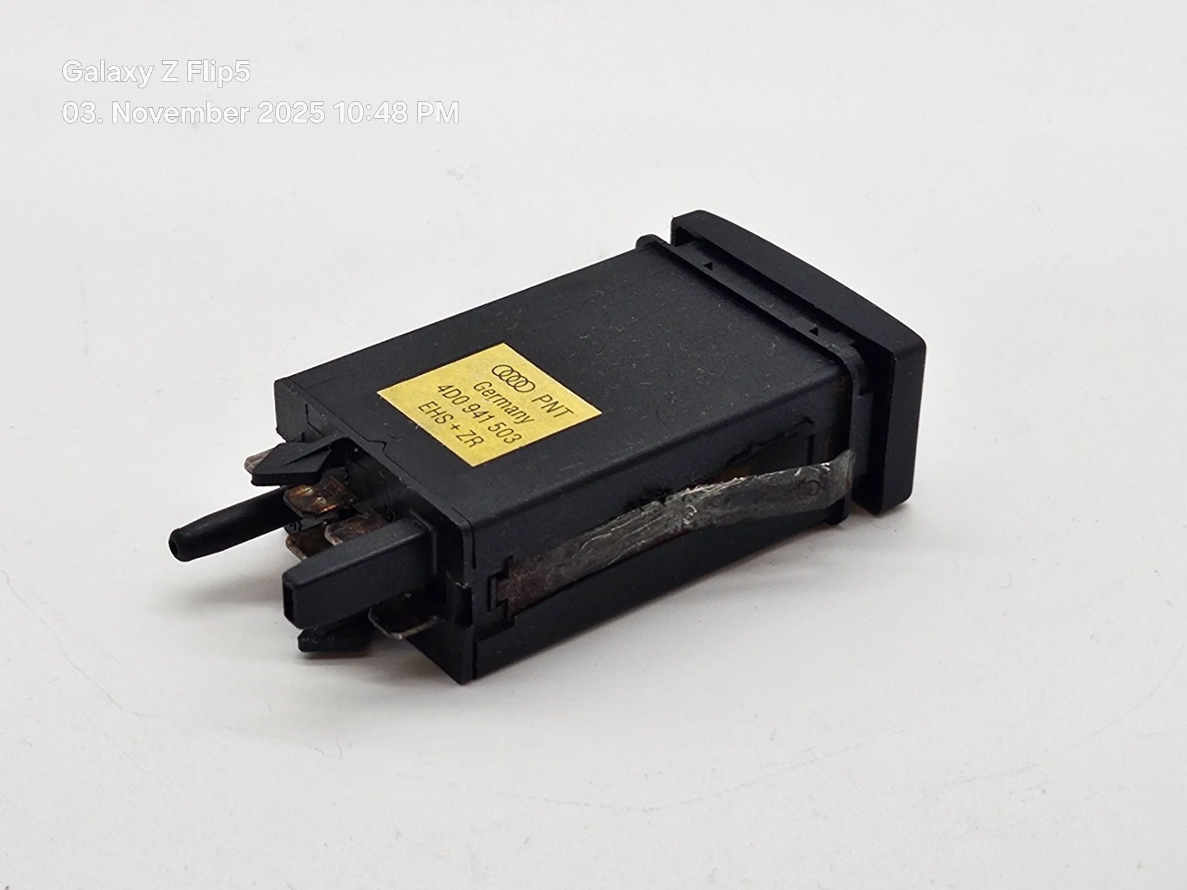 อะไหล่แท้ Audi A4 Avant B5 สวิตช์ฮีตเตอร์กระจก 4D0941503