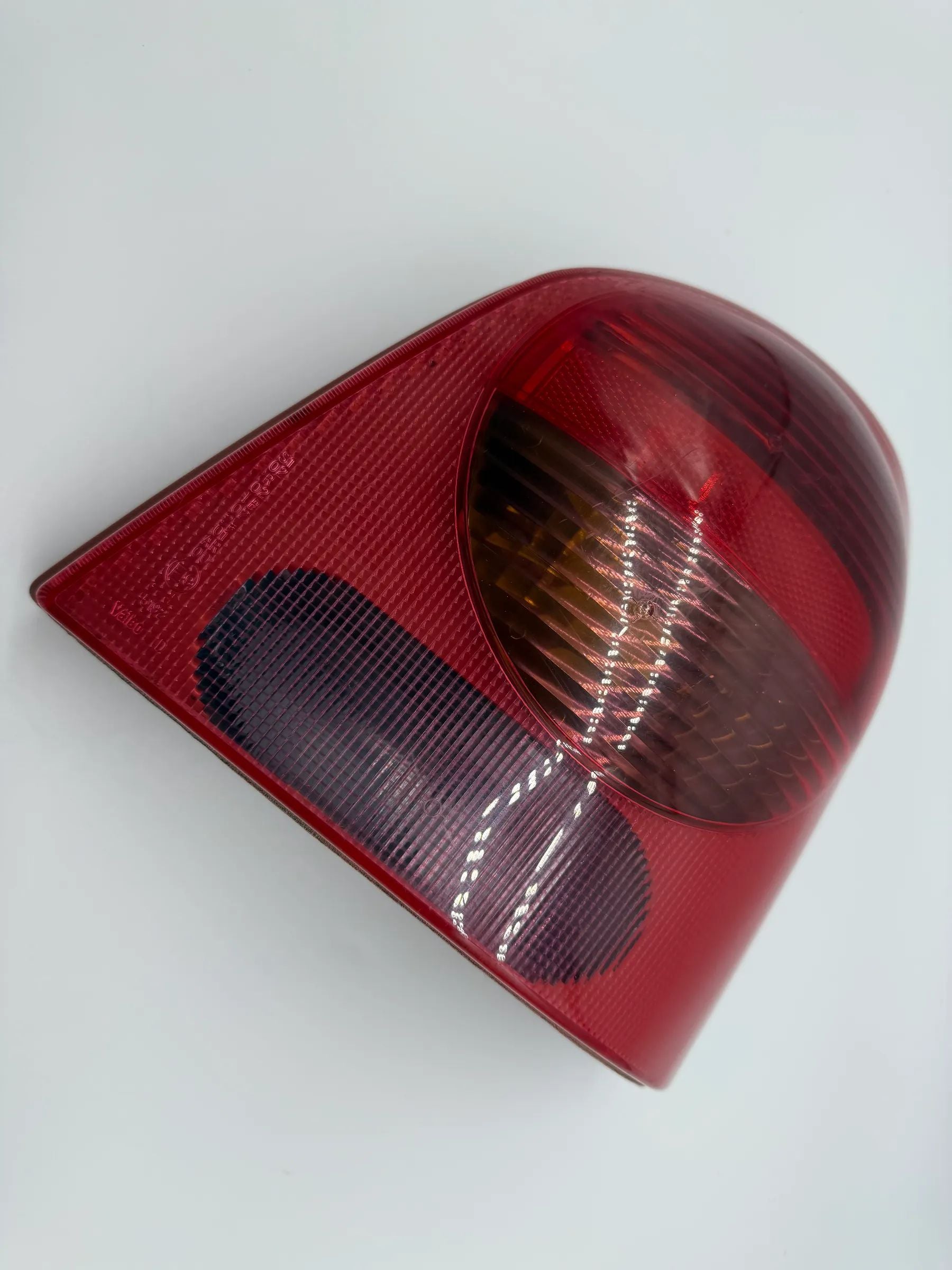 Original Renault Twingo I (CV06) rear light right D7700426320 