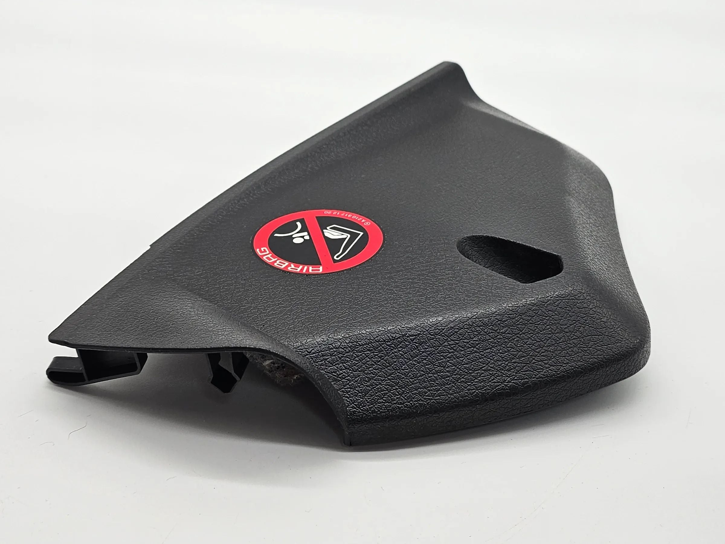 Крышка облицовки передней панели справа Mercedes-Бенц W203 оригинал A2036800678