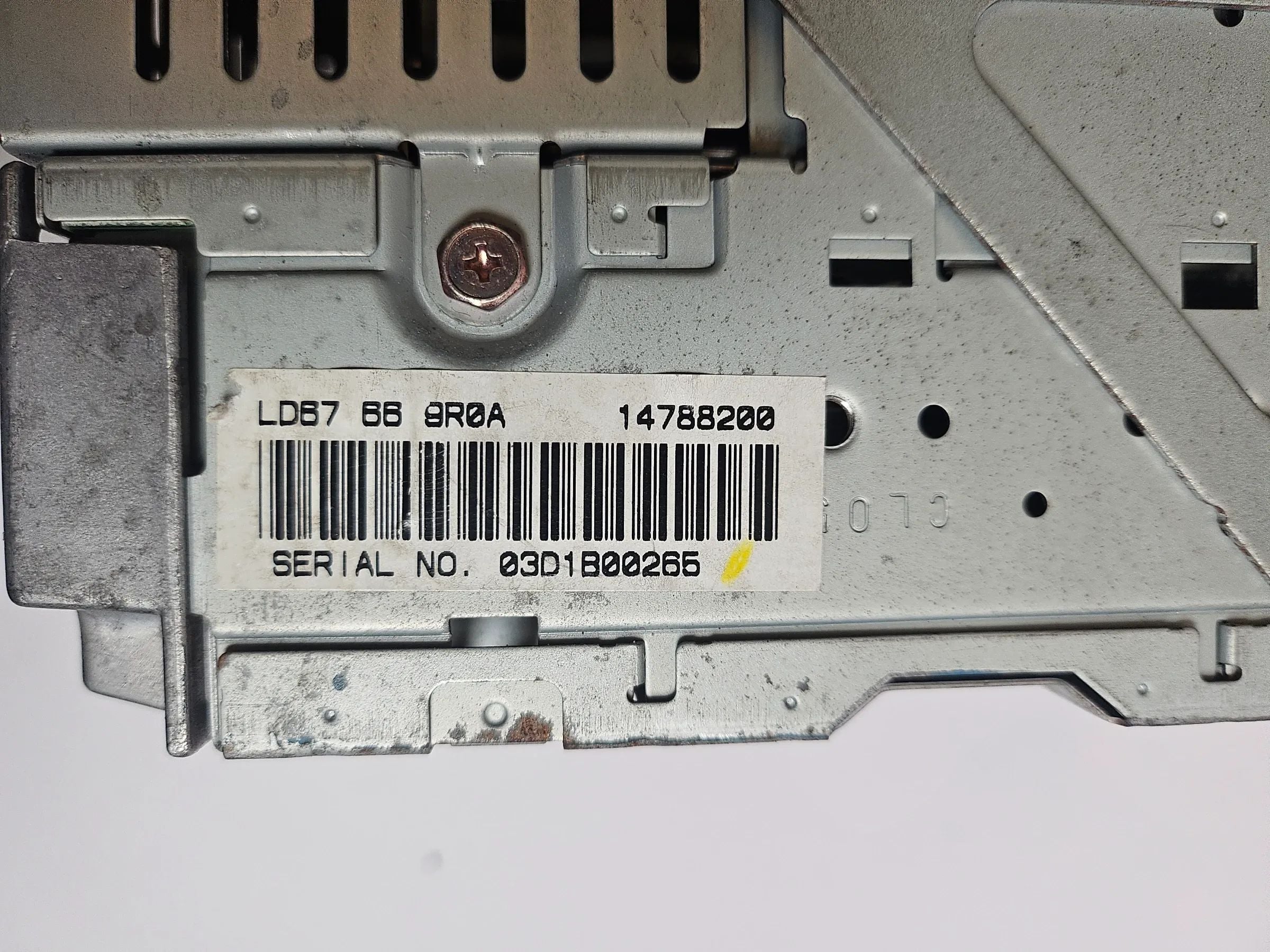 Oryginalne radio CD Mazda MPV II LD67669R0A 14788200