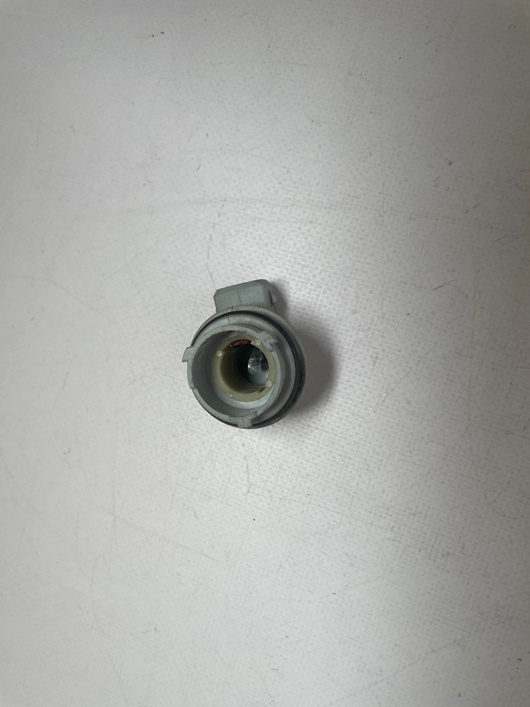 Original Seat Cordoba (6K1/6K2)Lampenträger  Rechts Vorne A2810881