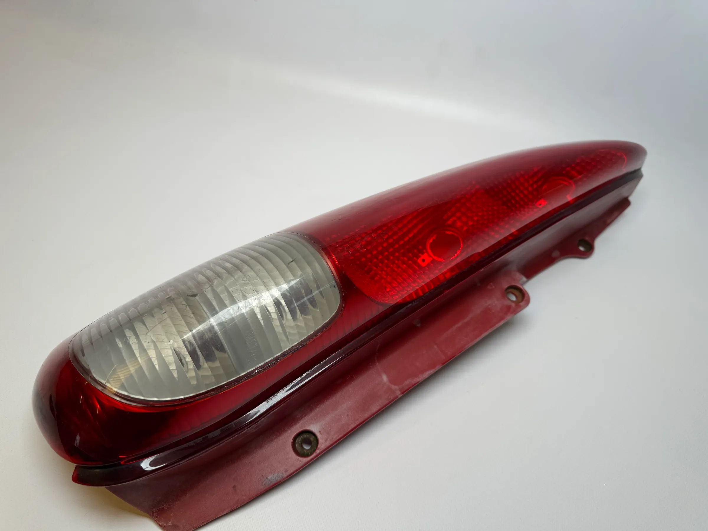 Original Daewoo / Chevrolet Rezzo (U100) rear light taillight left 96460013 