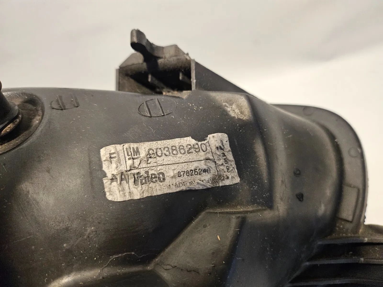 Opel Corsa B phare avant droit d'origine avec correcteur de hauteur année 2000 90386290