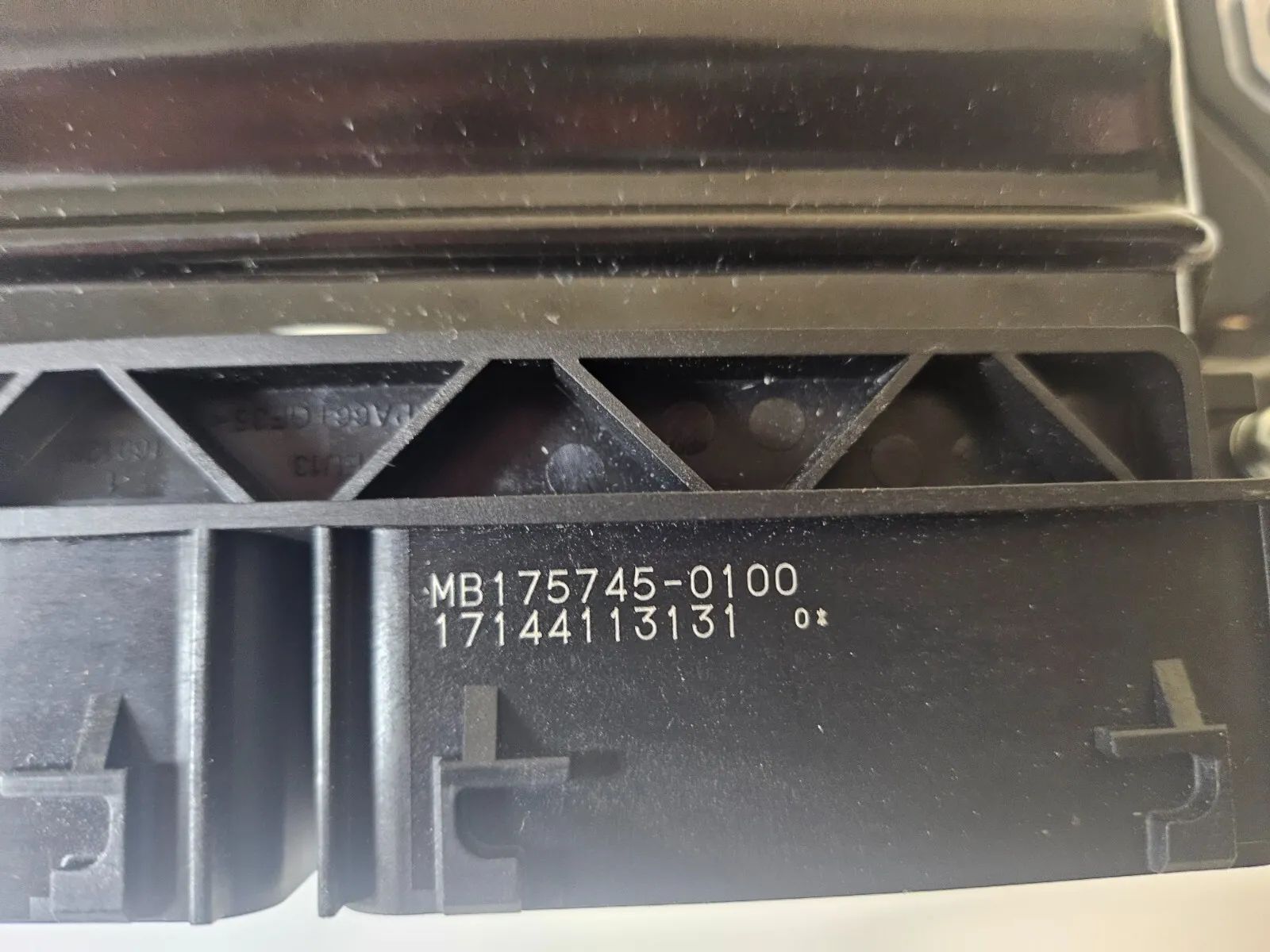 VOLVO XC40 2.0 T4 AWD Engine ECU Control Unit MB175745-0100 140kw 2018