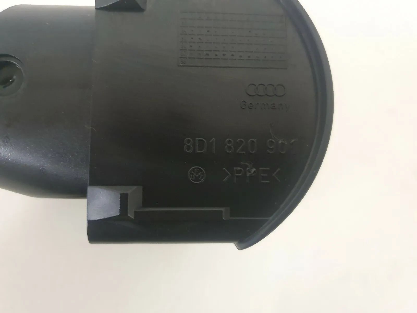 純正 Audi A4 B5 8D1820901 エアコン吹出口 左 ダッシュボード