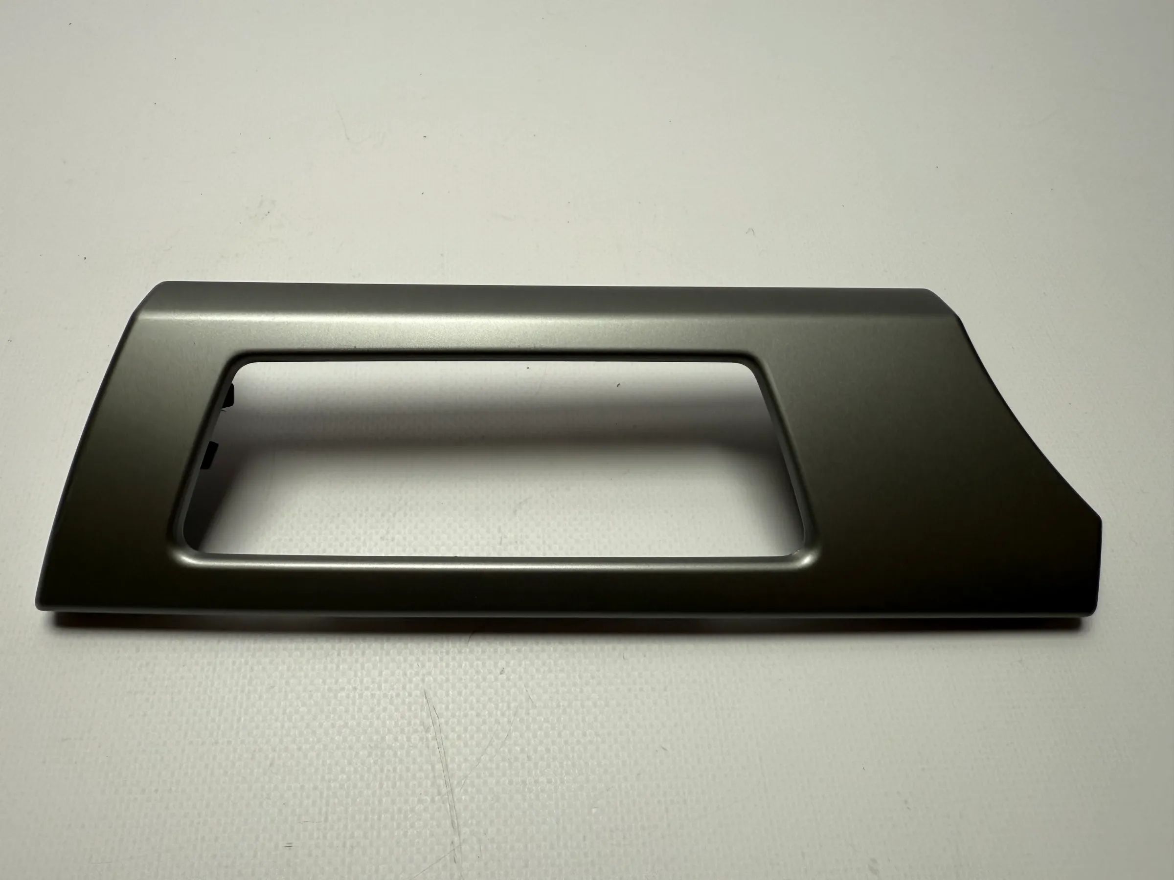 Оригинальная накладка панели вентиляции BMW E90 / E91/3 серии 7132847