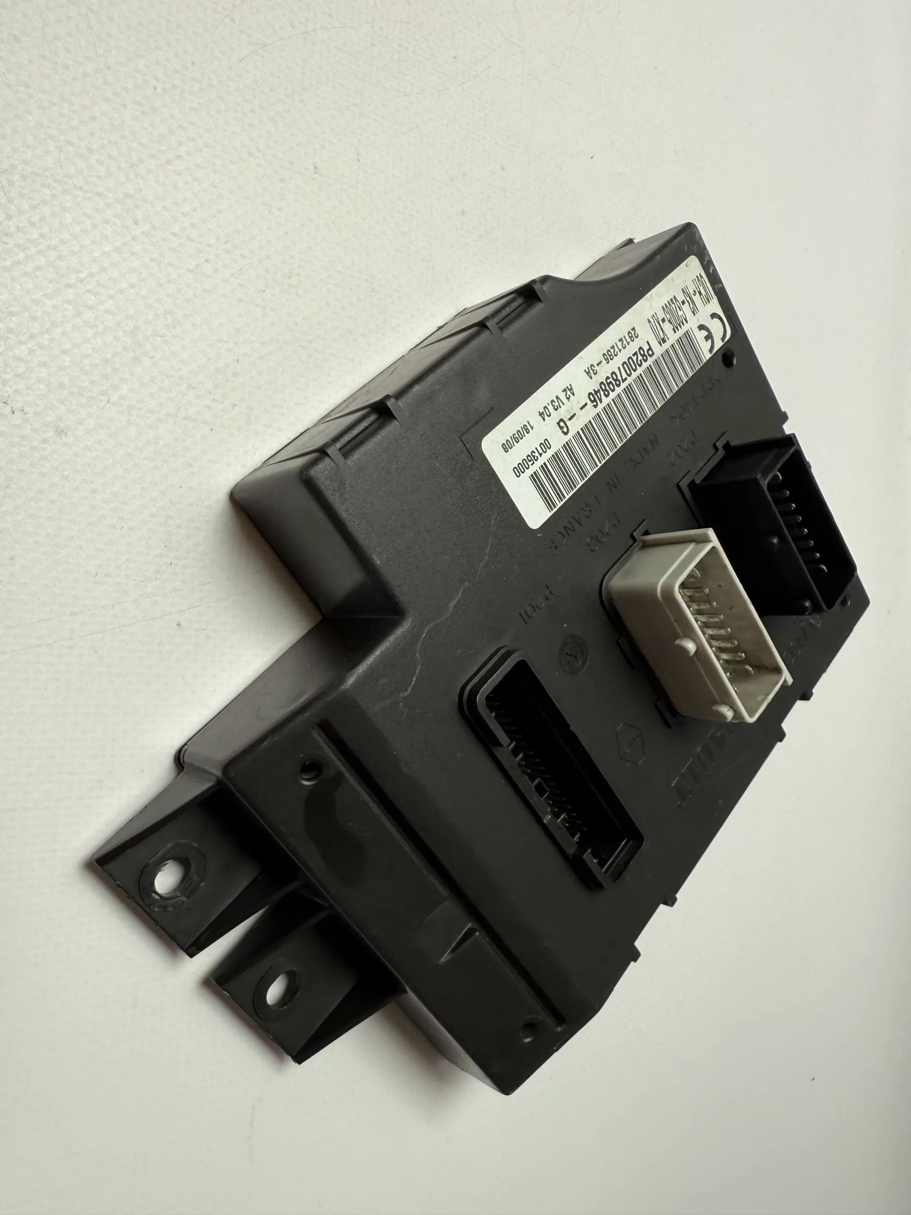 Originale OPEL NISSAN RENAULT MASTER II Stuurapparaat P8200789846G / 281212863A