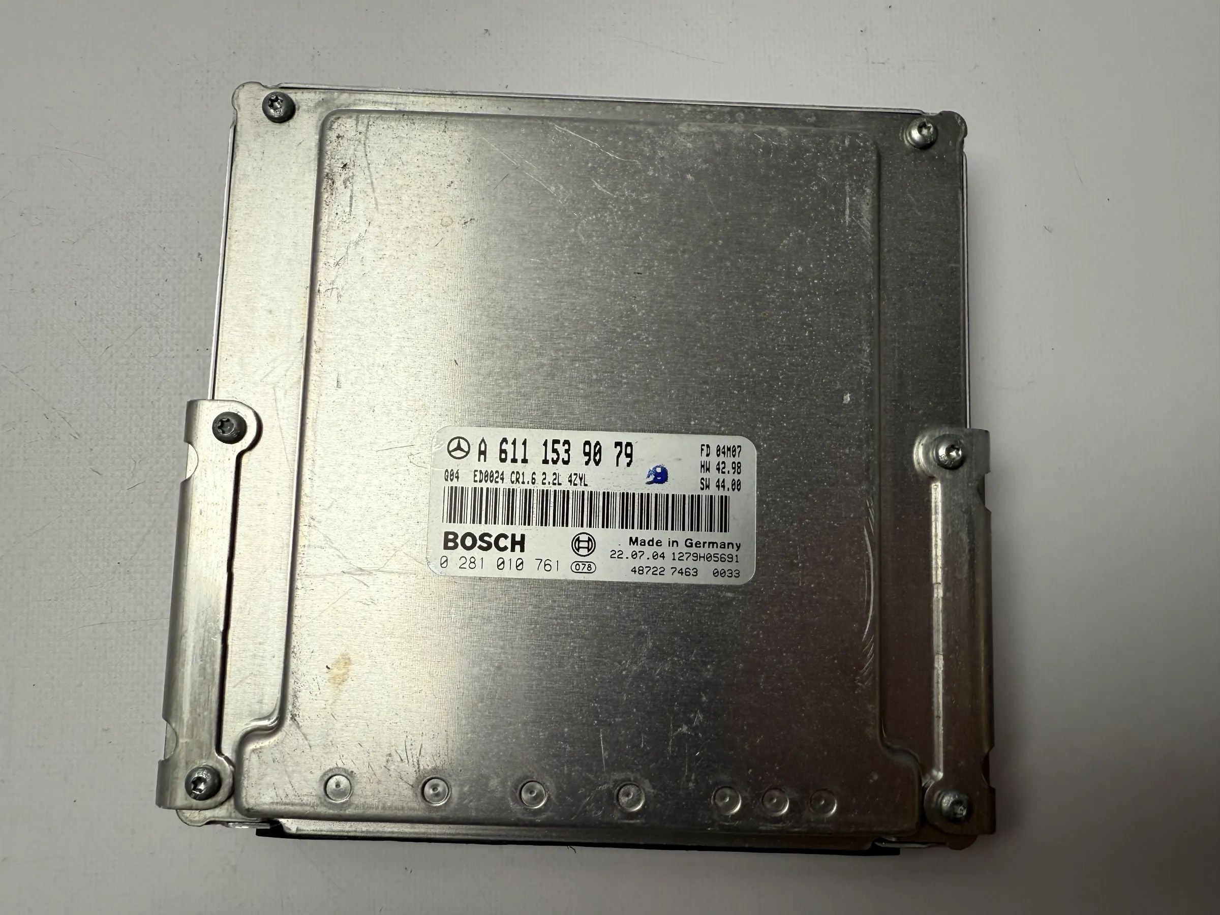 Original Mercedes-Benz Vito Viano W638 engine control unit A6111539079 / 0281010761 