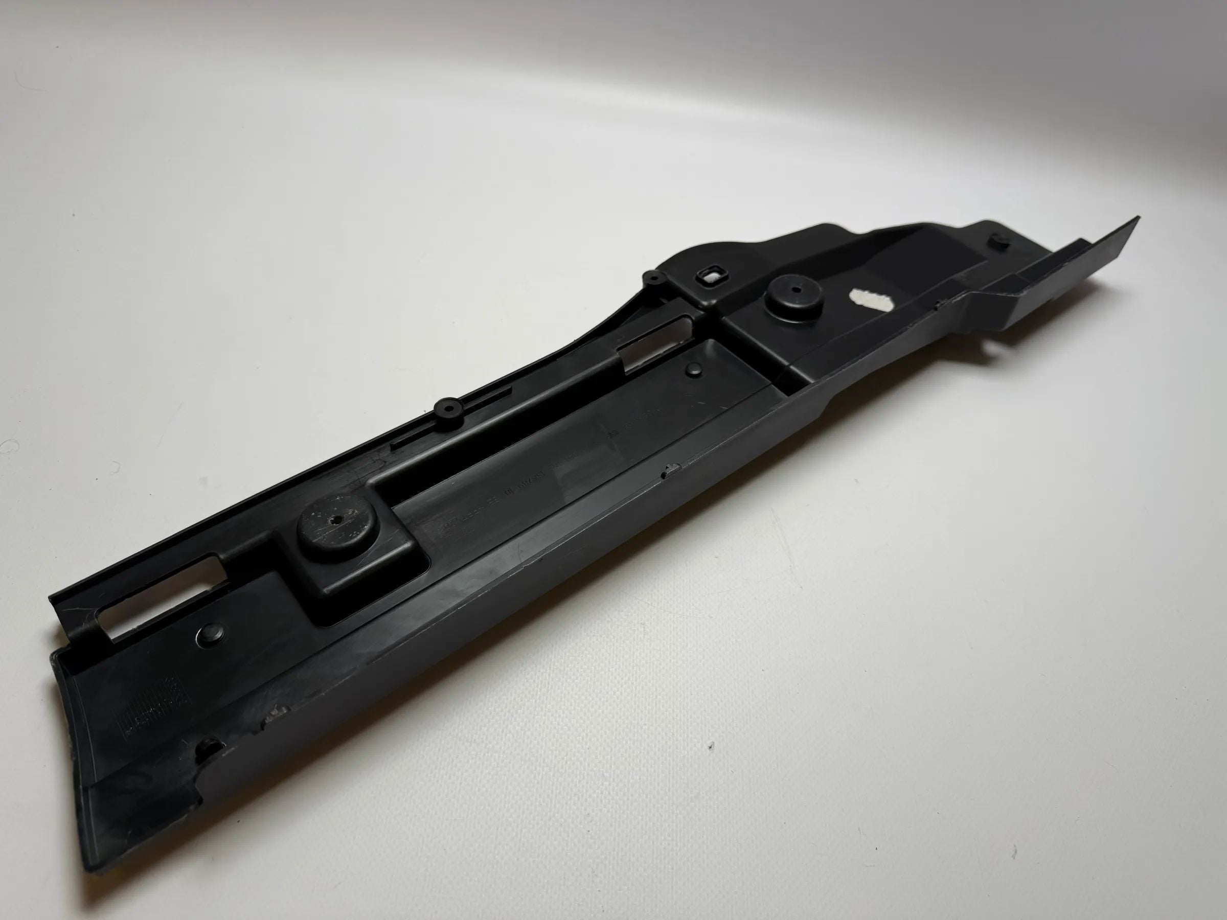 Оригинальная накладка багажника продольного лонжерона BMW 3 серии E91 Touring 7068886