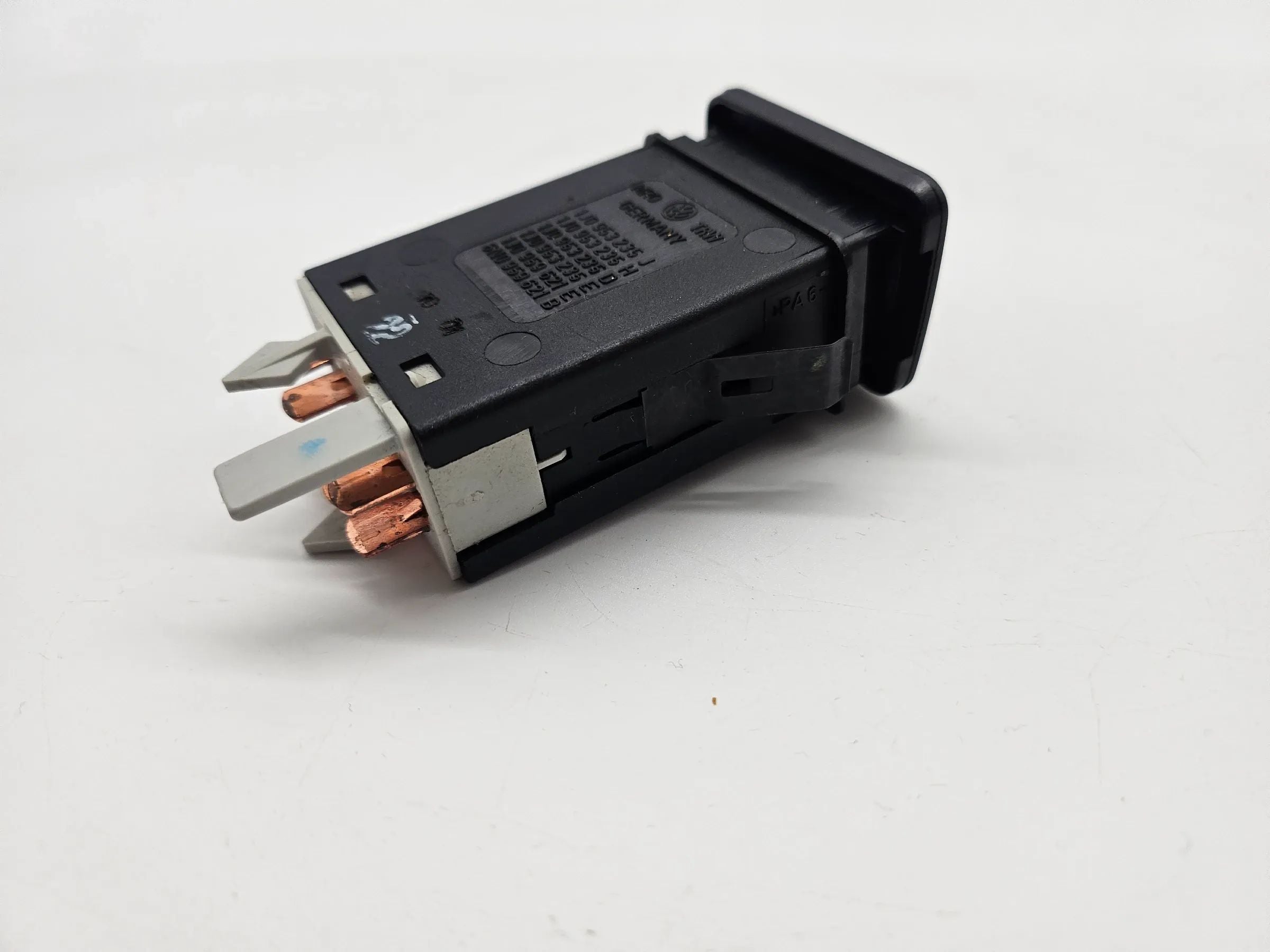 純正 VW ゴルフ4 IV 1J ボーラ 警告灯スイッチ 1J0953235J