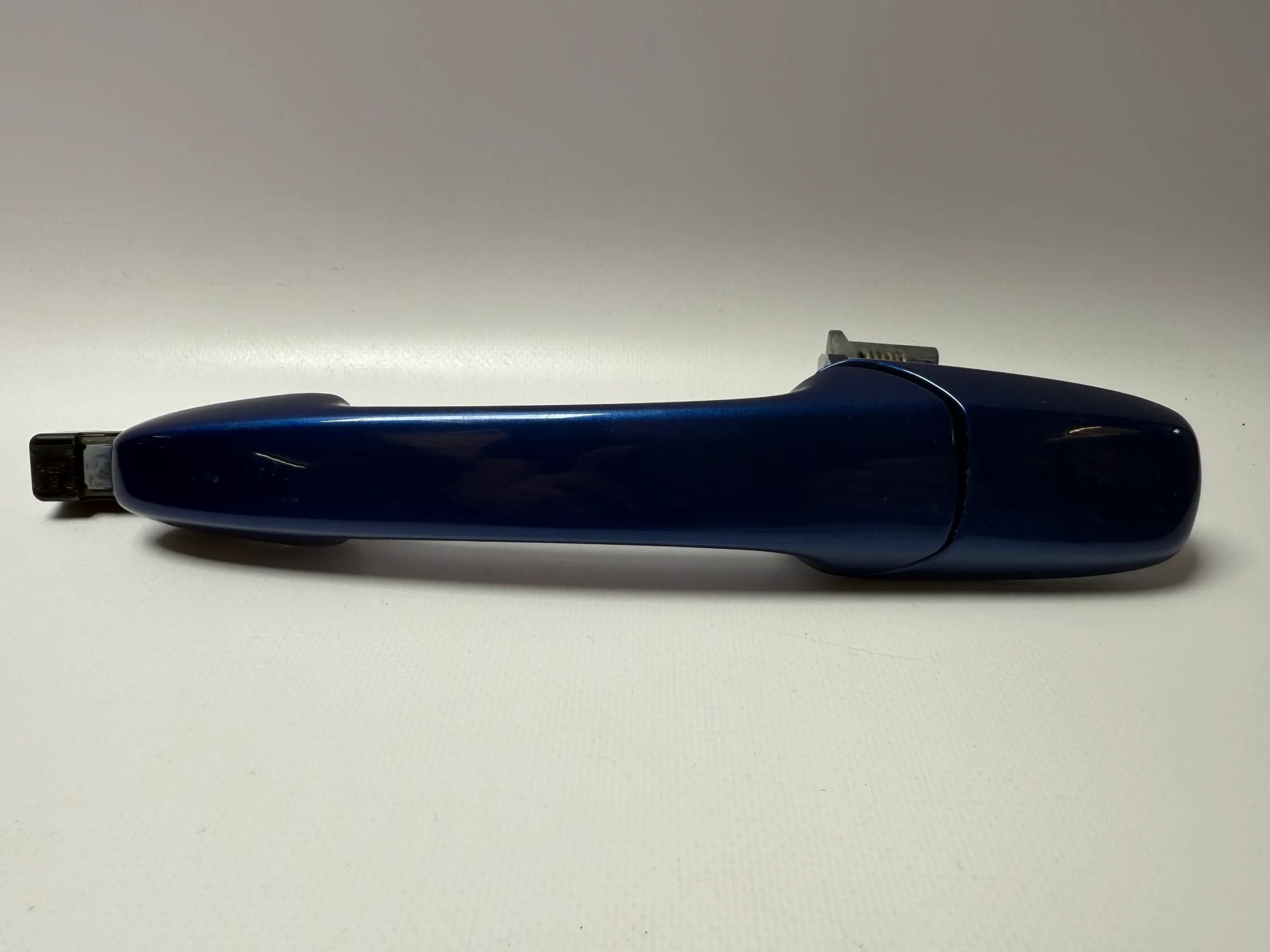 Peça Original Mazda 6 Punho da Porta Traseira Esquerda Azul GJ6L