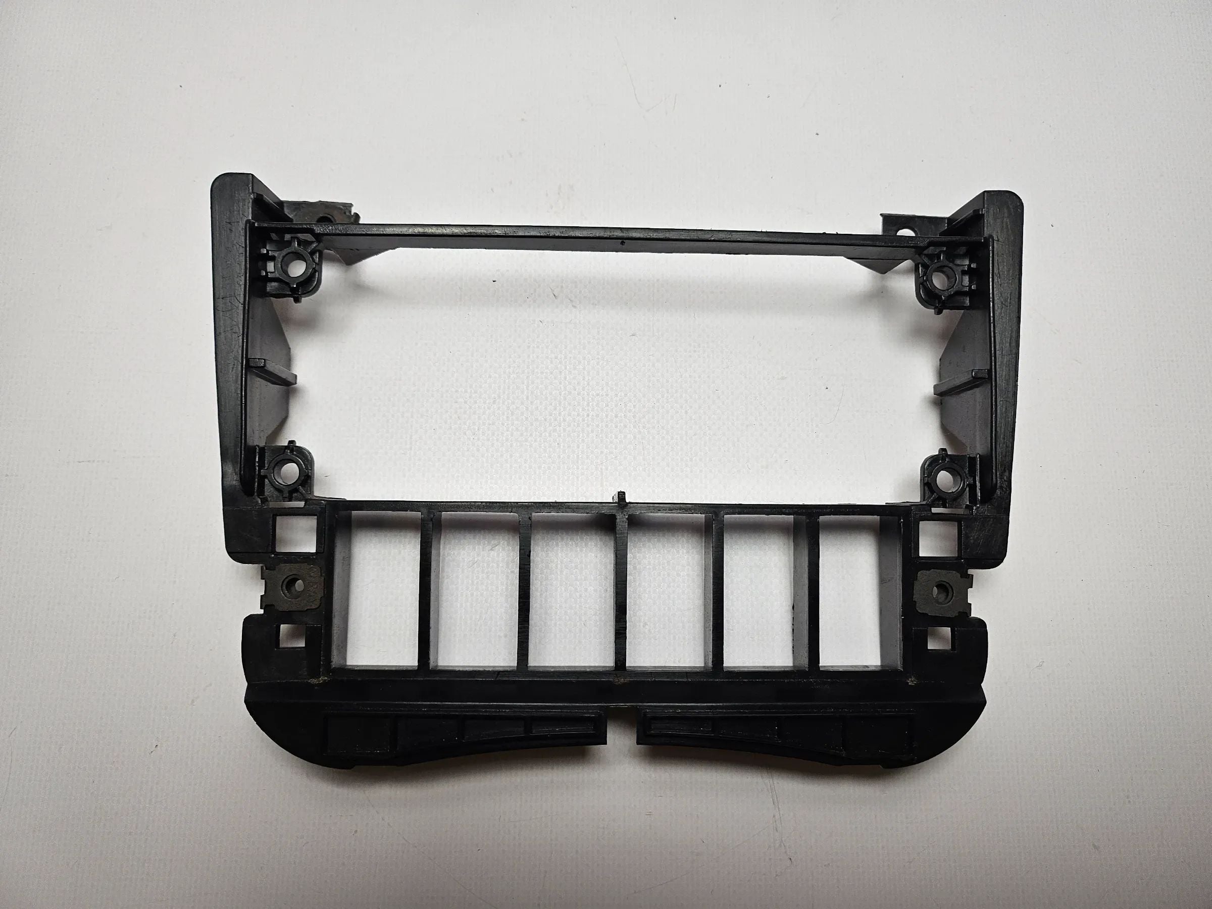 純正 VW Polo / Seat 6N0858305C ヒーター取付フレーム