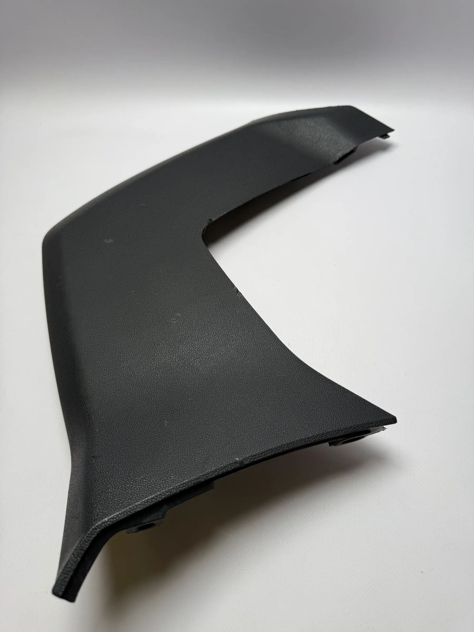 Оригинальная левая накладка панели приборов OPEL Zafira B 13162572