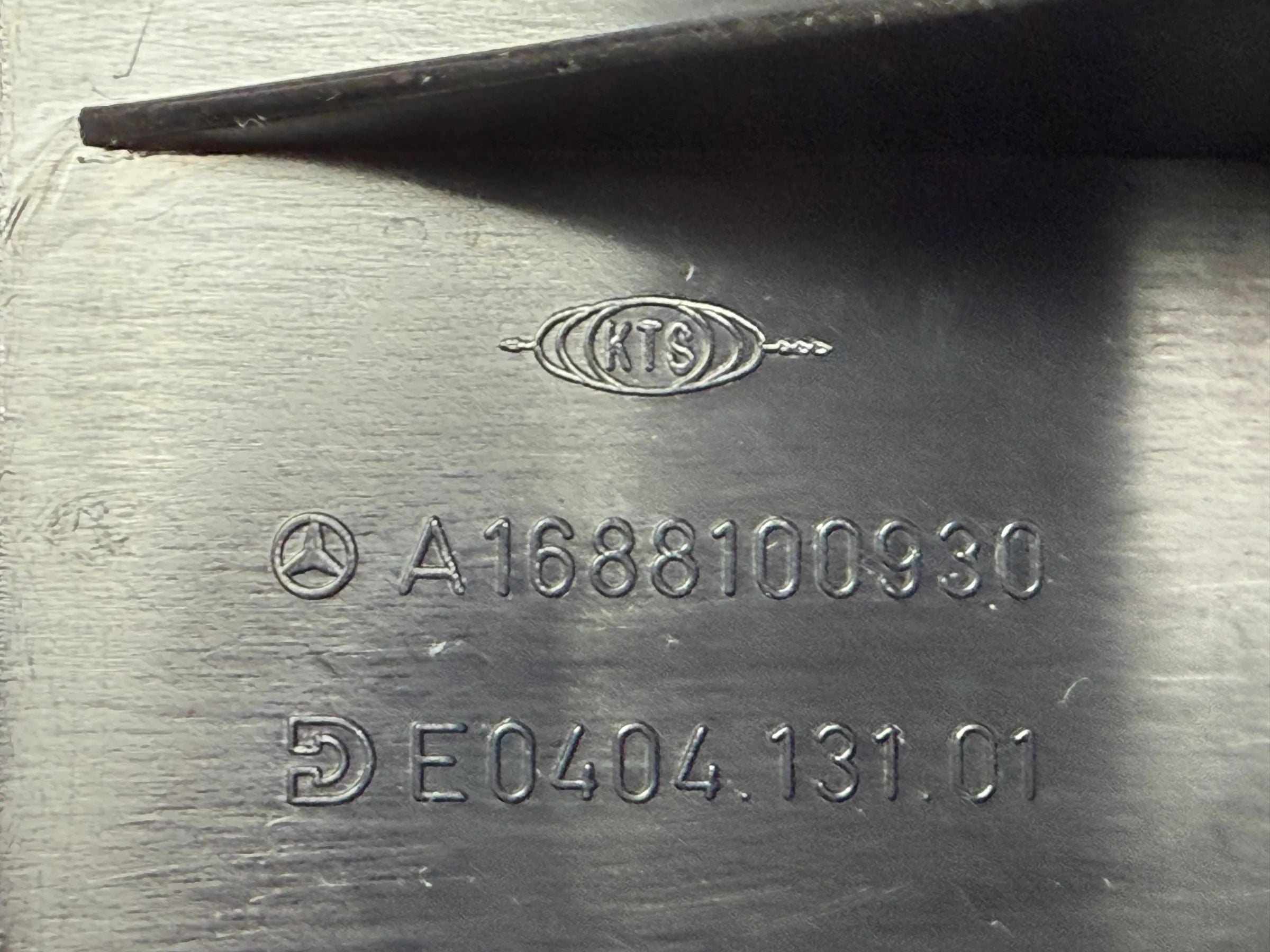 Cinzeiro Original Mercedes-Benz A-Klasse (140 / 168) A1688100930