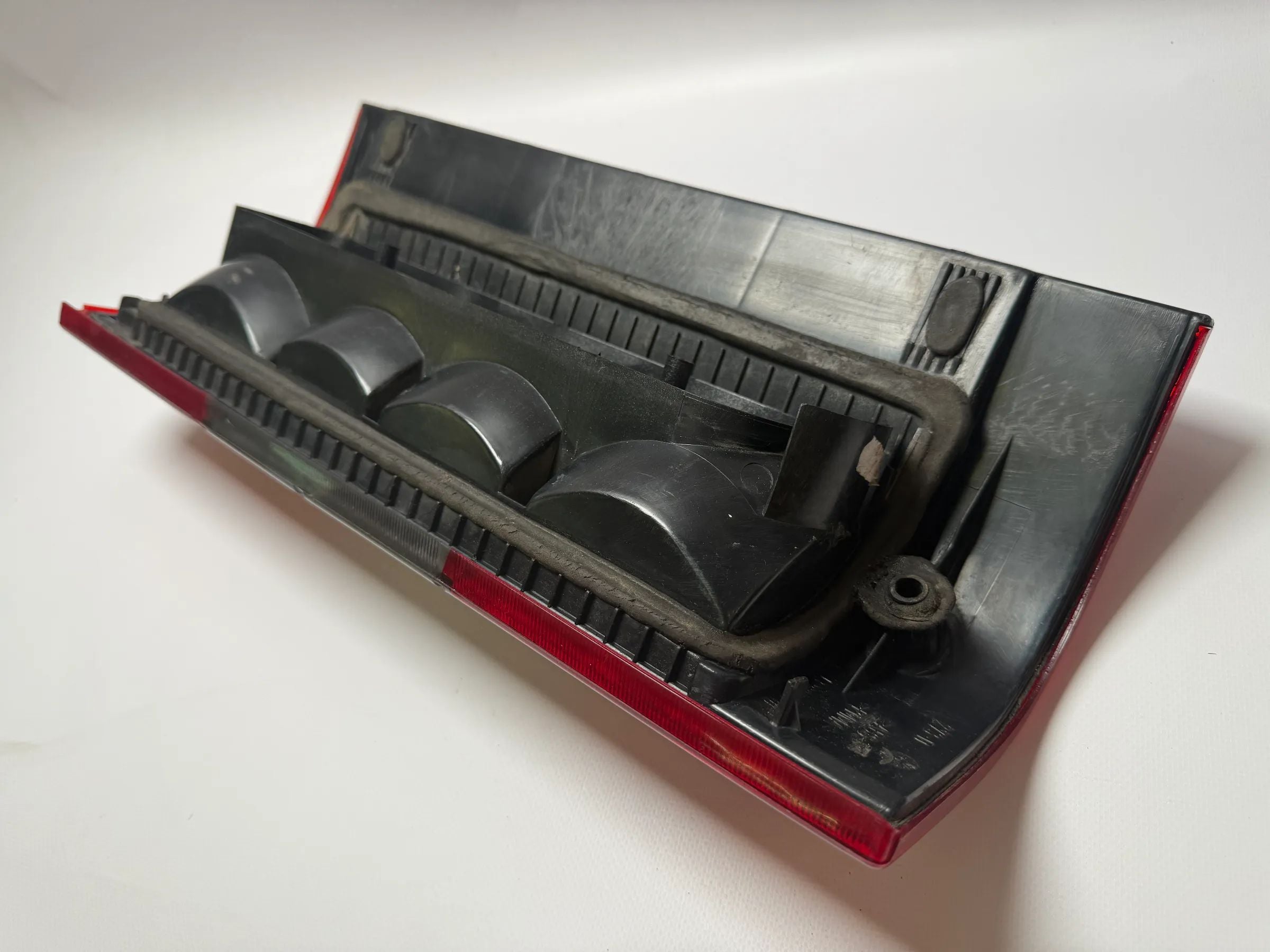 Luz Traseira Original Fiat Citroen Peugeot Direita E357241 / 1326358080